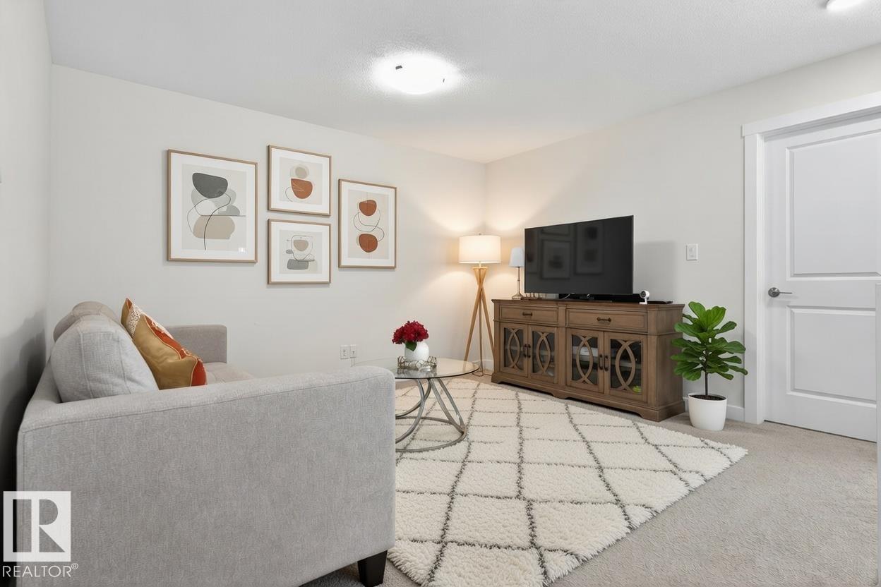 7344 177 Avenue NW, Crystallina Nera West, Edmonton