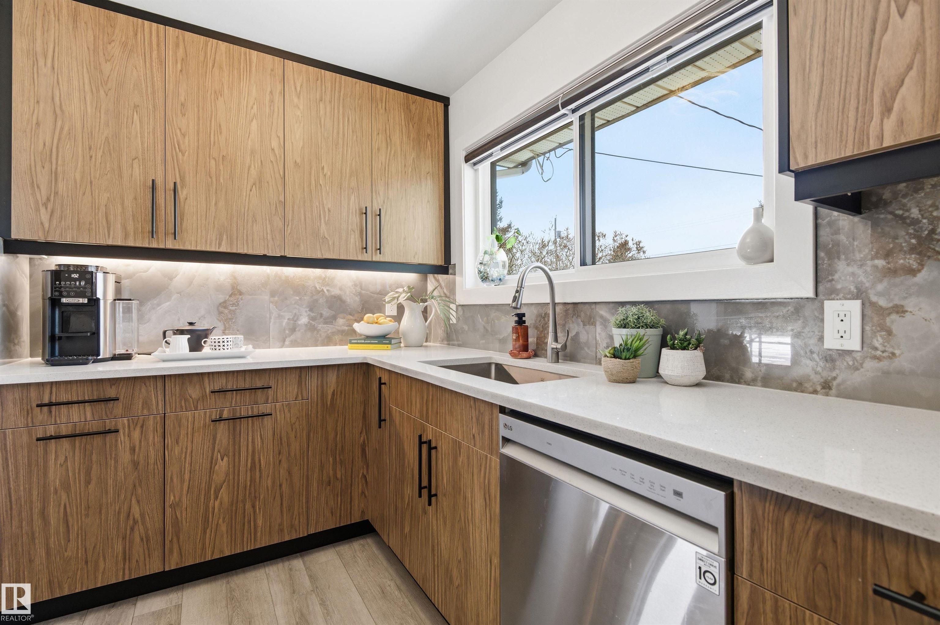 Photo 14 at 12904 95 Street NW, Killarney, Edmonton