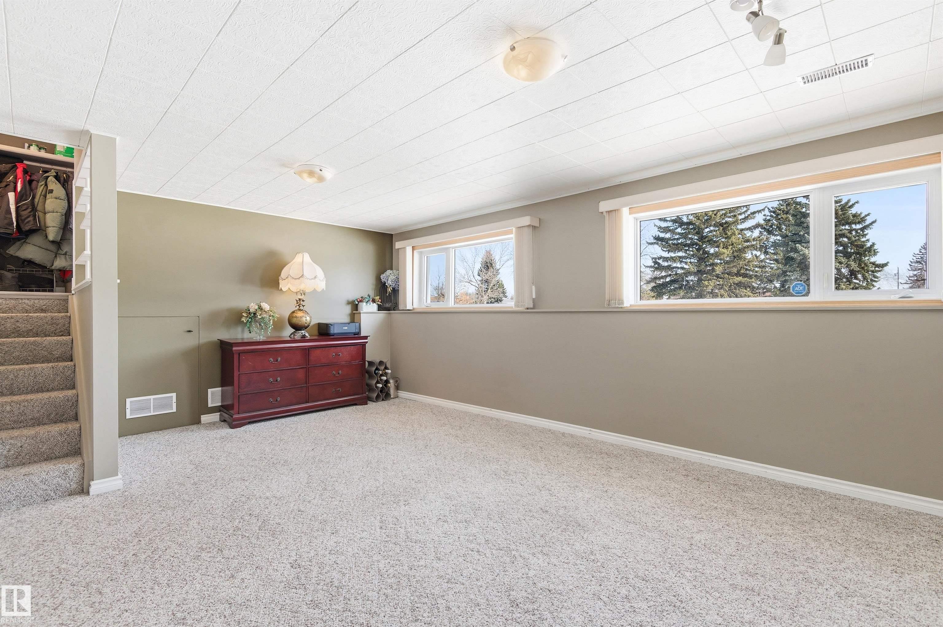 Photo 28 at 12904 95 Street NW, Killarney, Edmonton