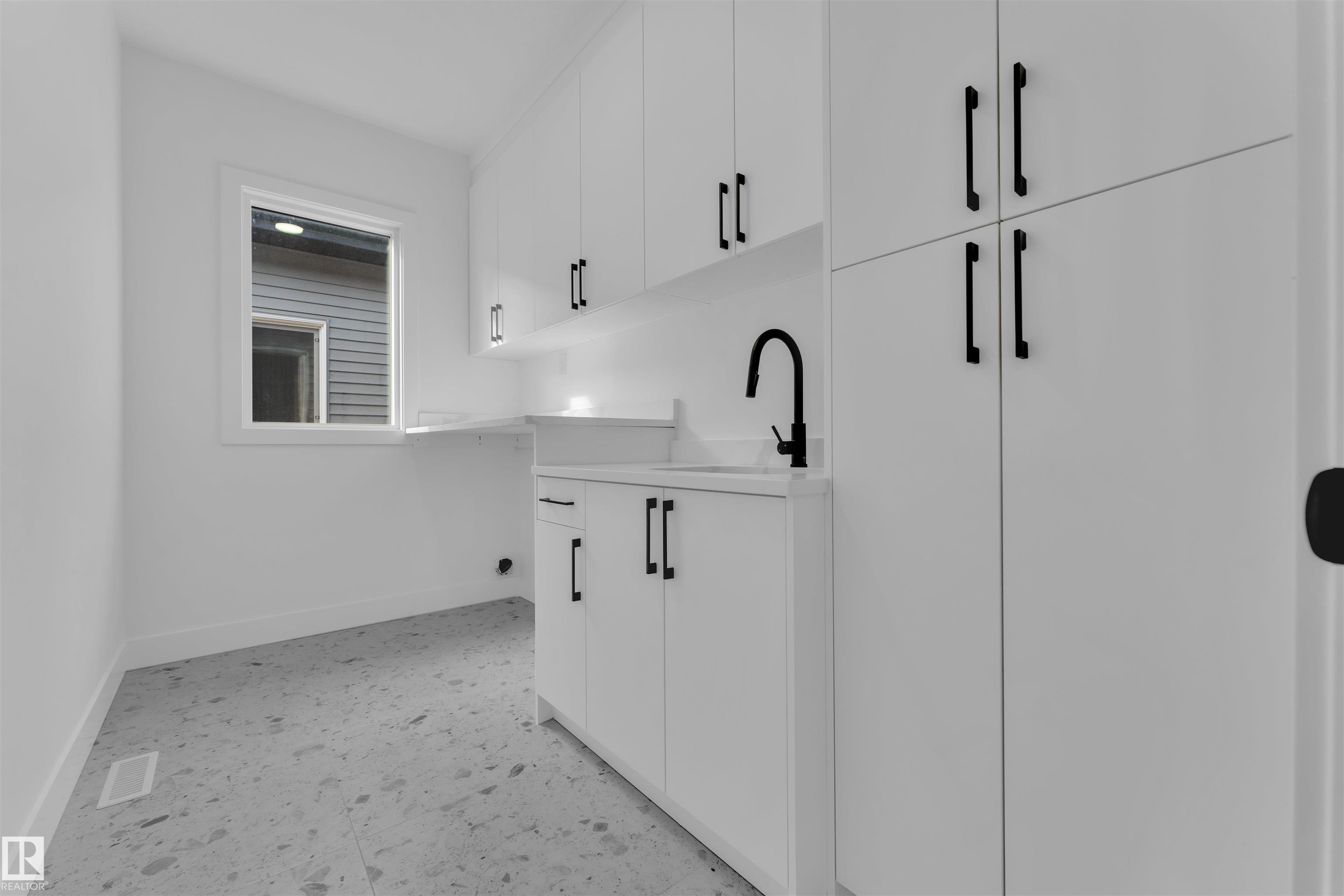 Photo 39 at 12 Dalquist Bay, Tribute, Leduc