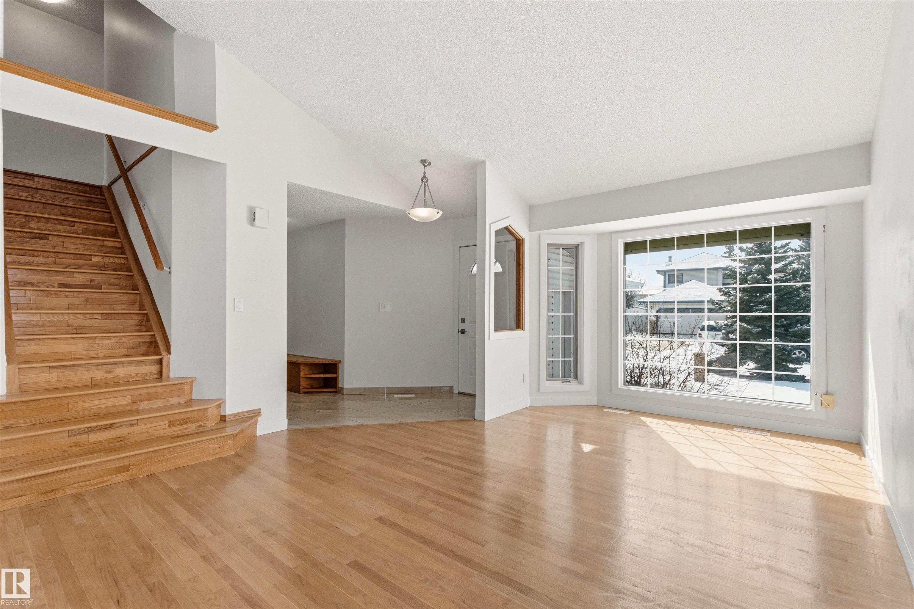 Photo 8 at 3668 31a Street NW, Wild Rose, Edmonton