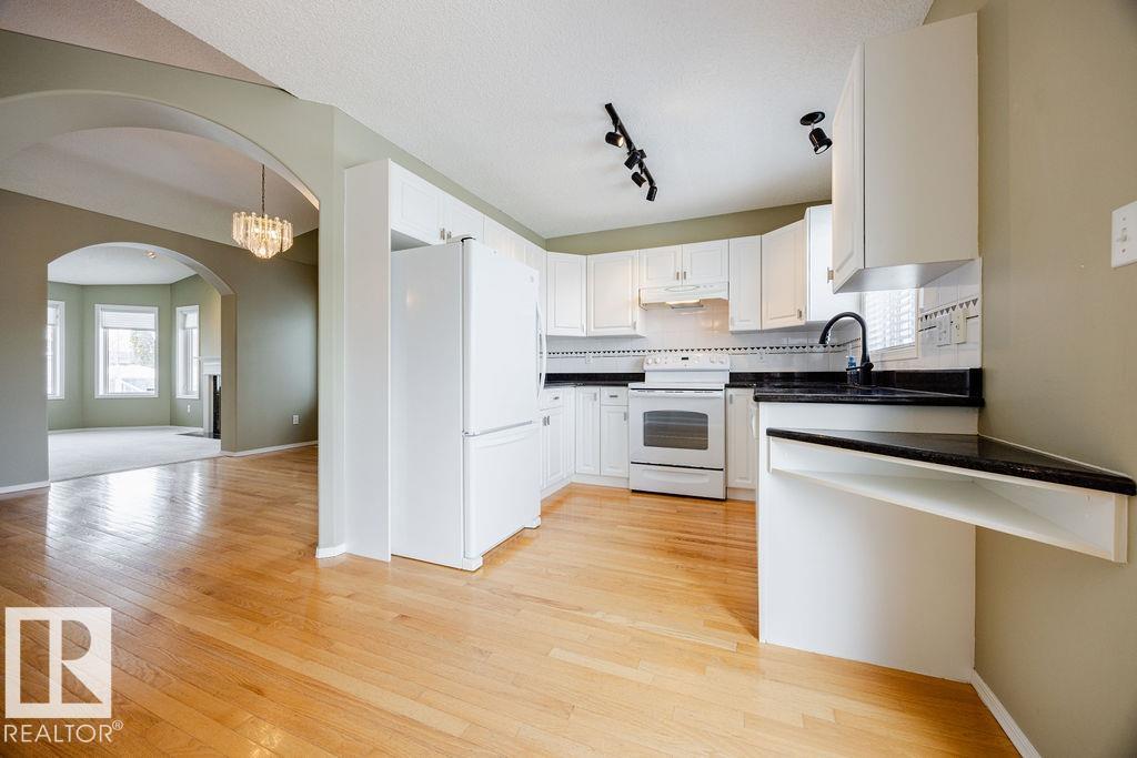 Photo 11 at 17 - 65 Cranford Drive, Crystal Heights, Sherwood Park