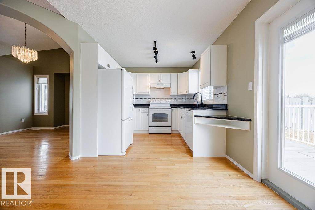 Photo 10 at 17 - 65 Cranford Drive, Crystal Heights, Sherwood Park