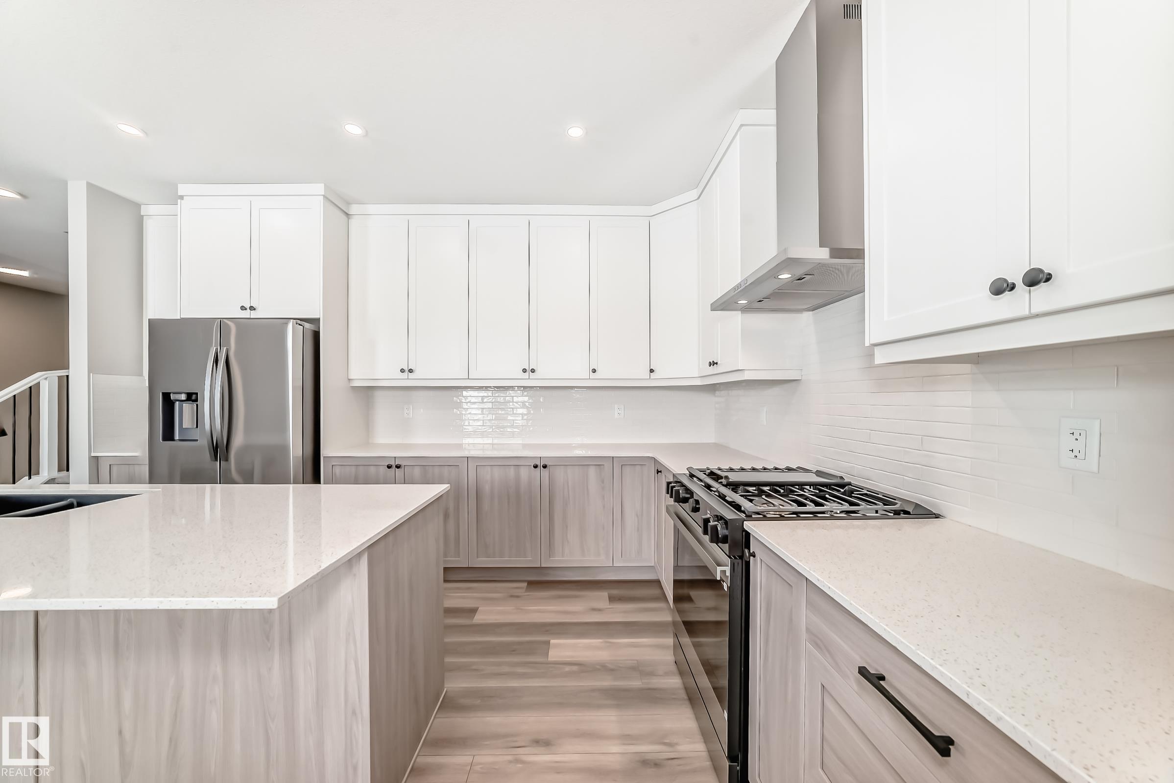 Photo 10 at 840 Stillwater Boulevard NW, Stillwater, Edmonton