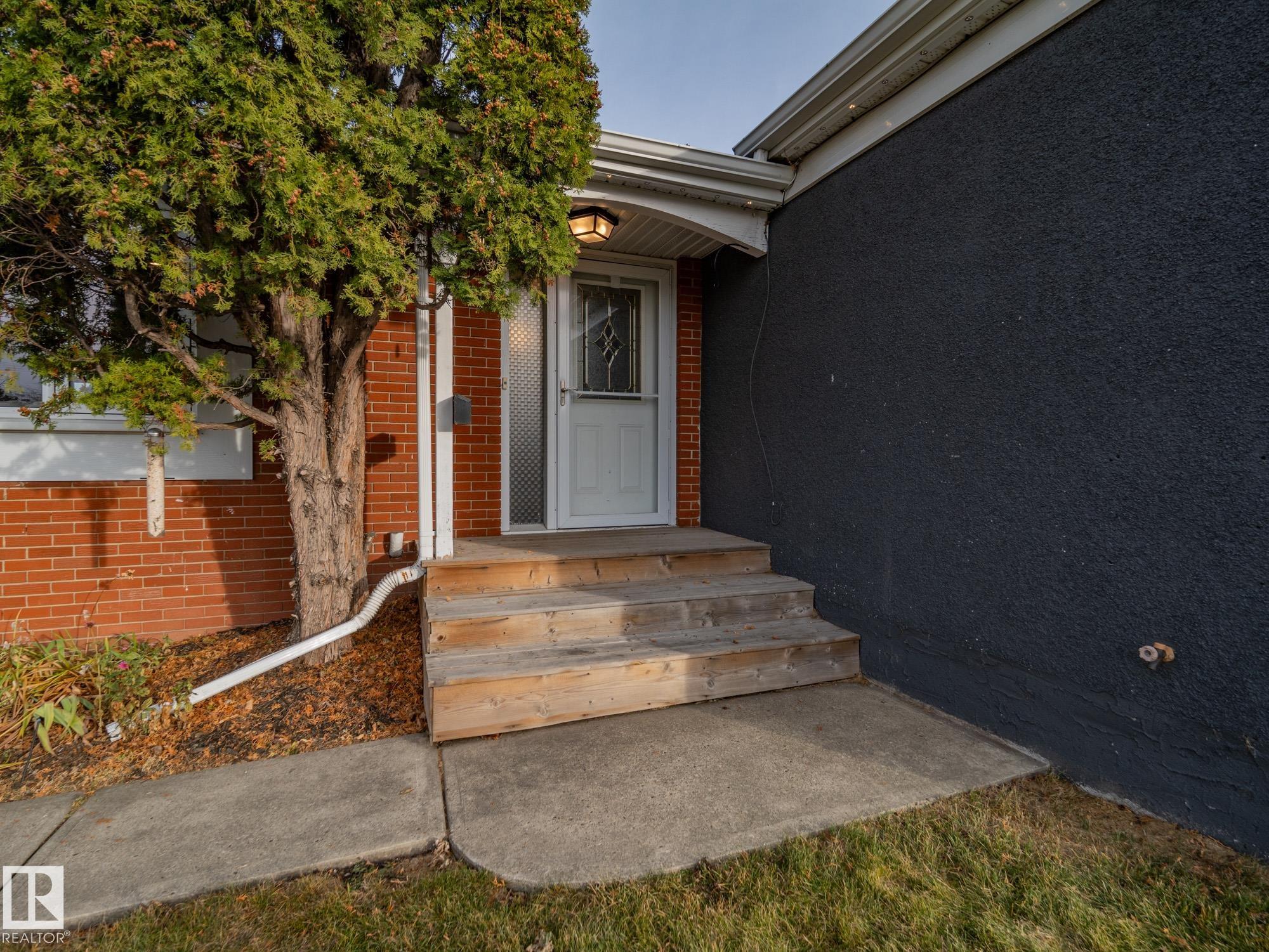 9319 Ottewell Road NW, Ottewell, Edmonton