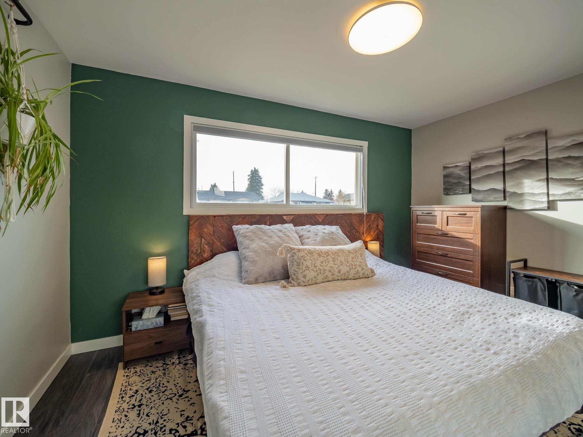 Photo 18 at 9319 Ottewell Road NW, Ottewell, Edmonton