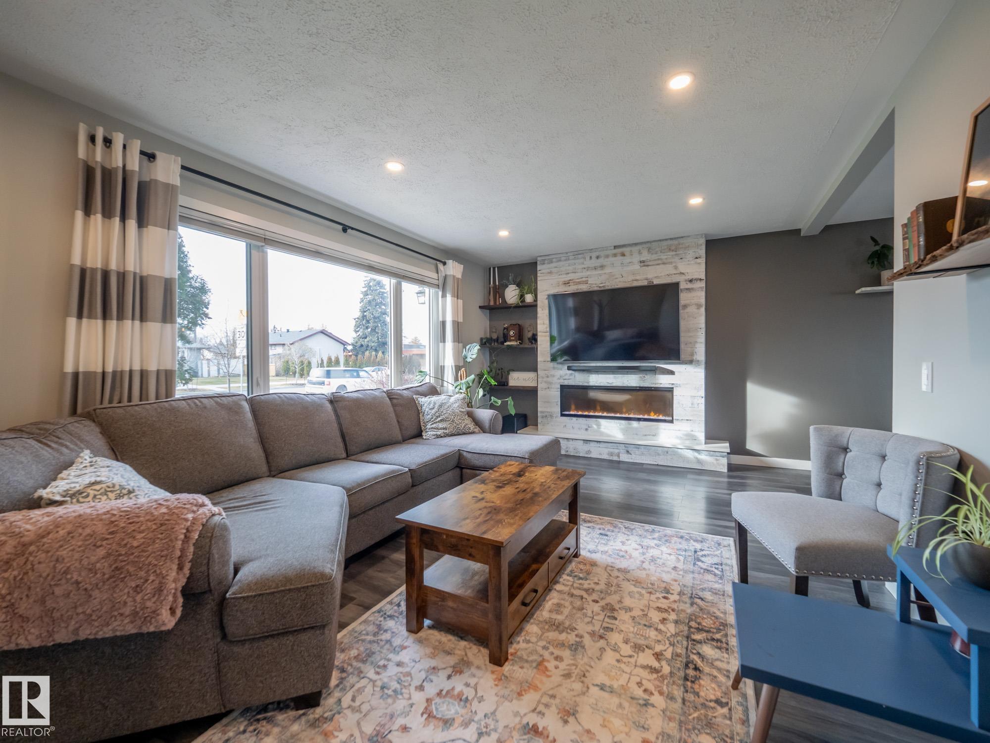 Photo 7 at 9319 Ottewell Road NW, Ottewell, Edmonton