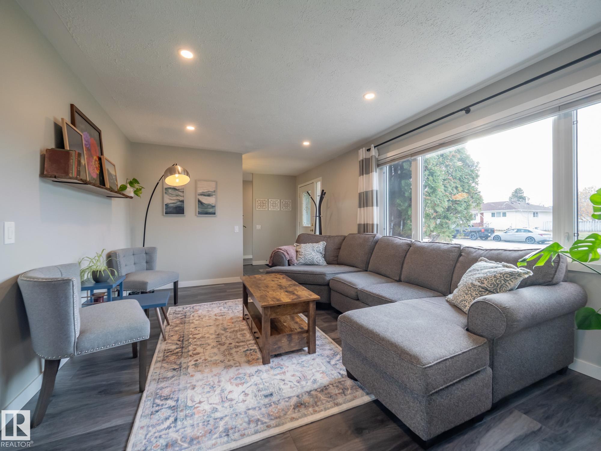 Photo 8 at 9319 Ottewell Road NW, Ottewell, Edmonton