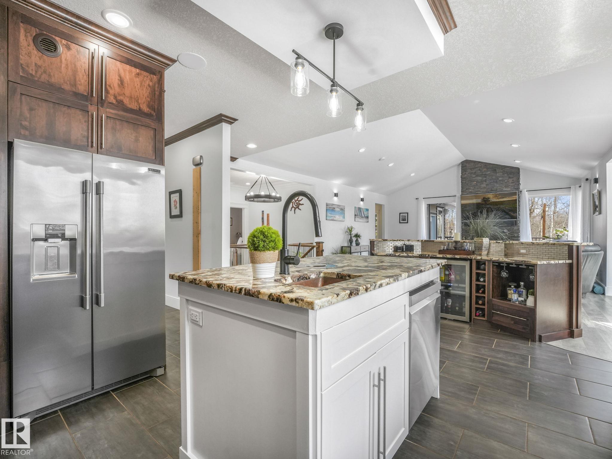 Photo 11 at 90 - 50054 Rge Road, Rosewood Estates, Rural Leduc County