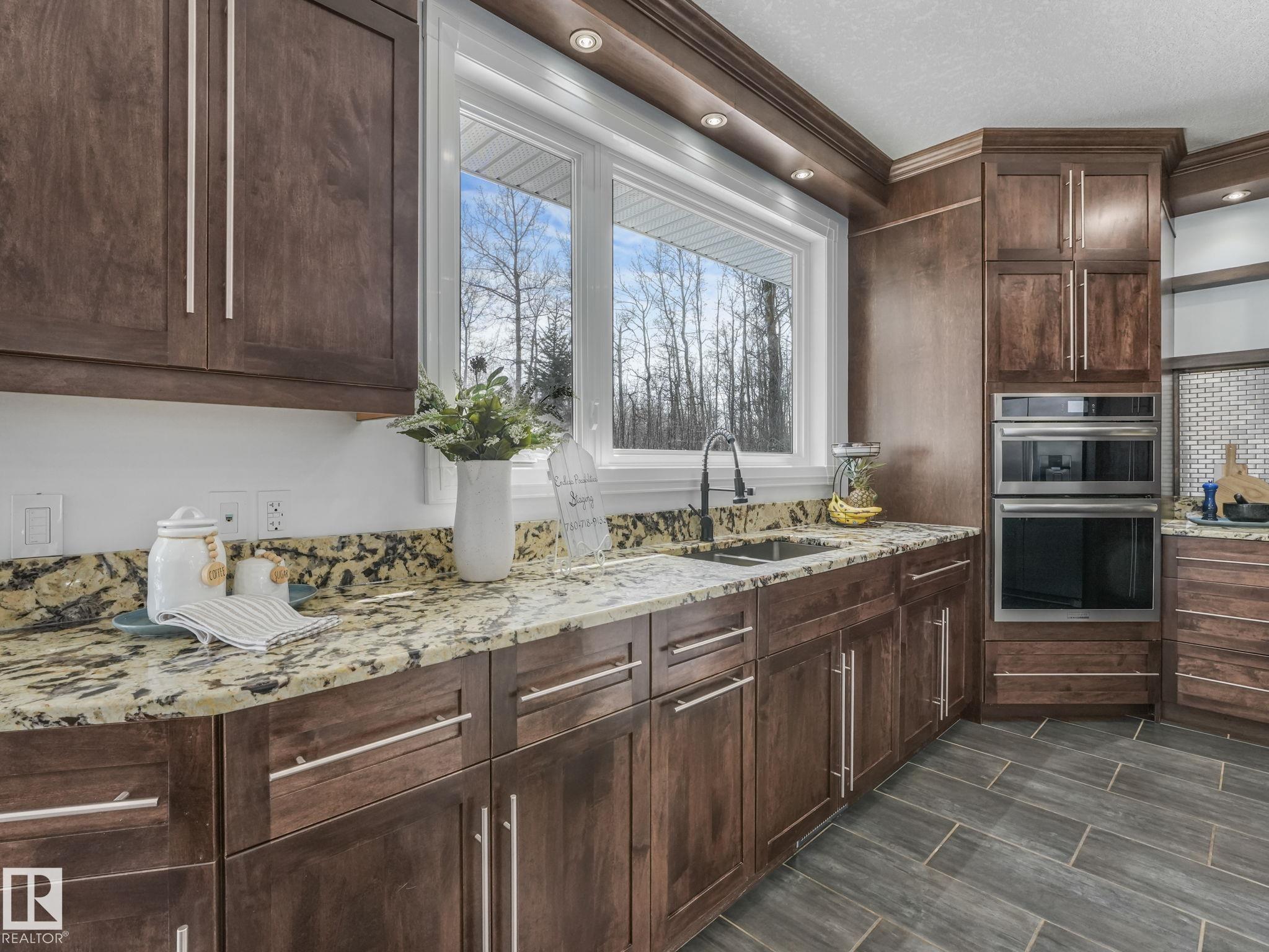 Photo 12 at 90 - 50054 Rge Road, Rosewood Estates, Rural Leduc County