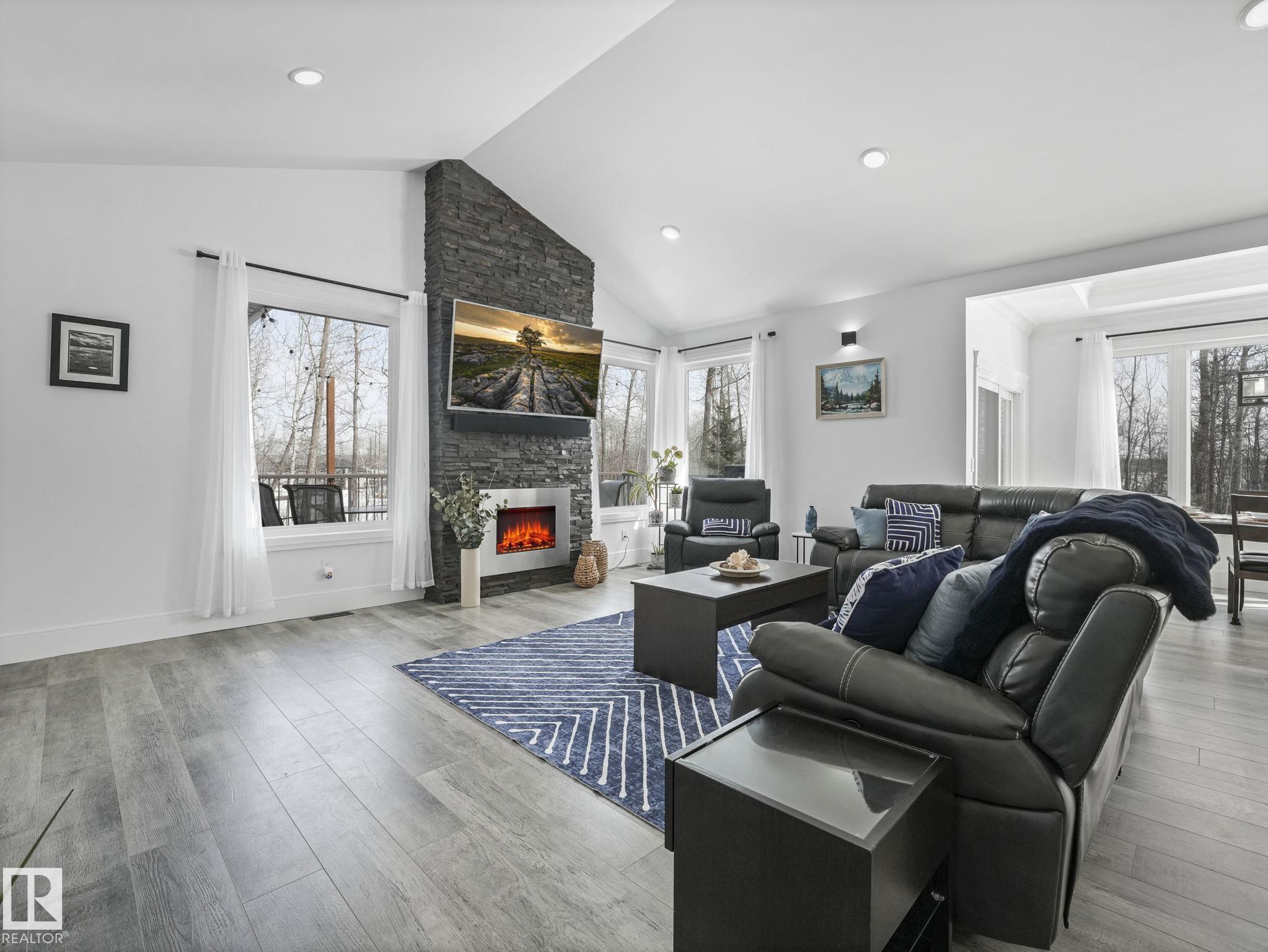 Photo 18 at 90 - 50054 Rge Road, Rosewood Estates, Rural Leduc County