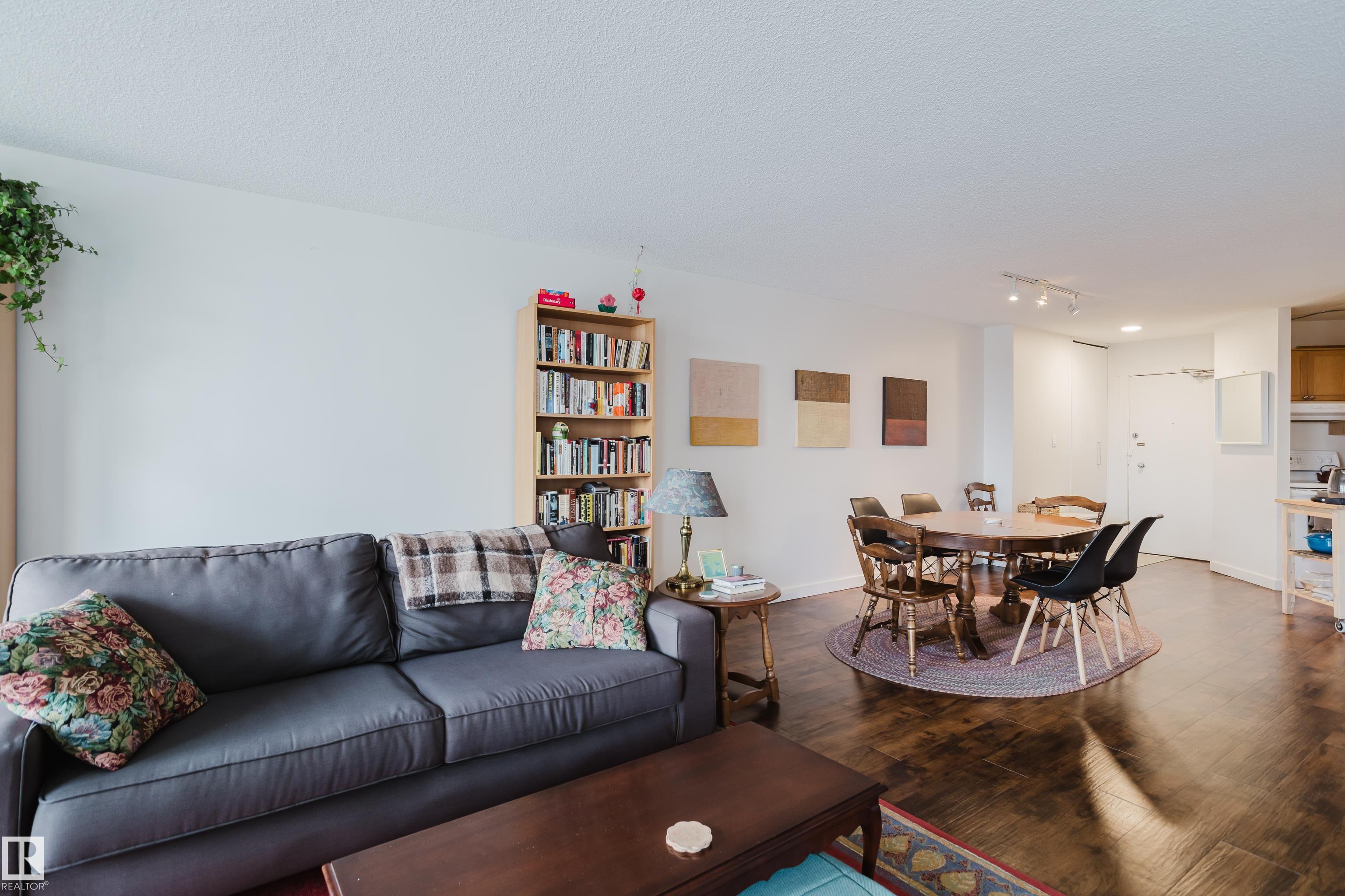 Photo 17 at 402 - 10045 117 Street NW, Wîhkwêntôwin, Edmonton