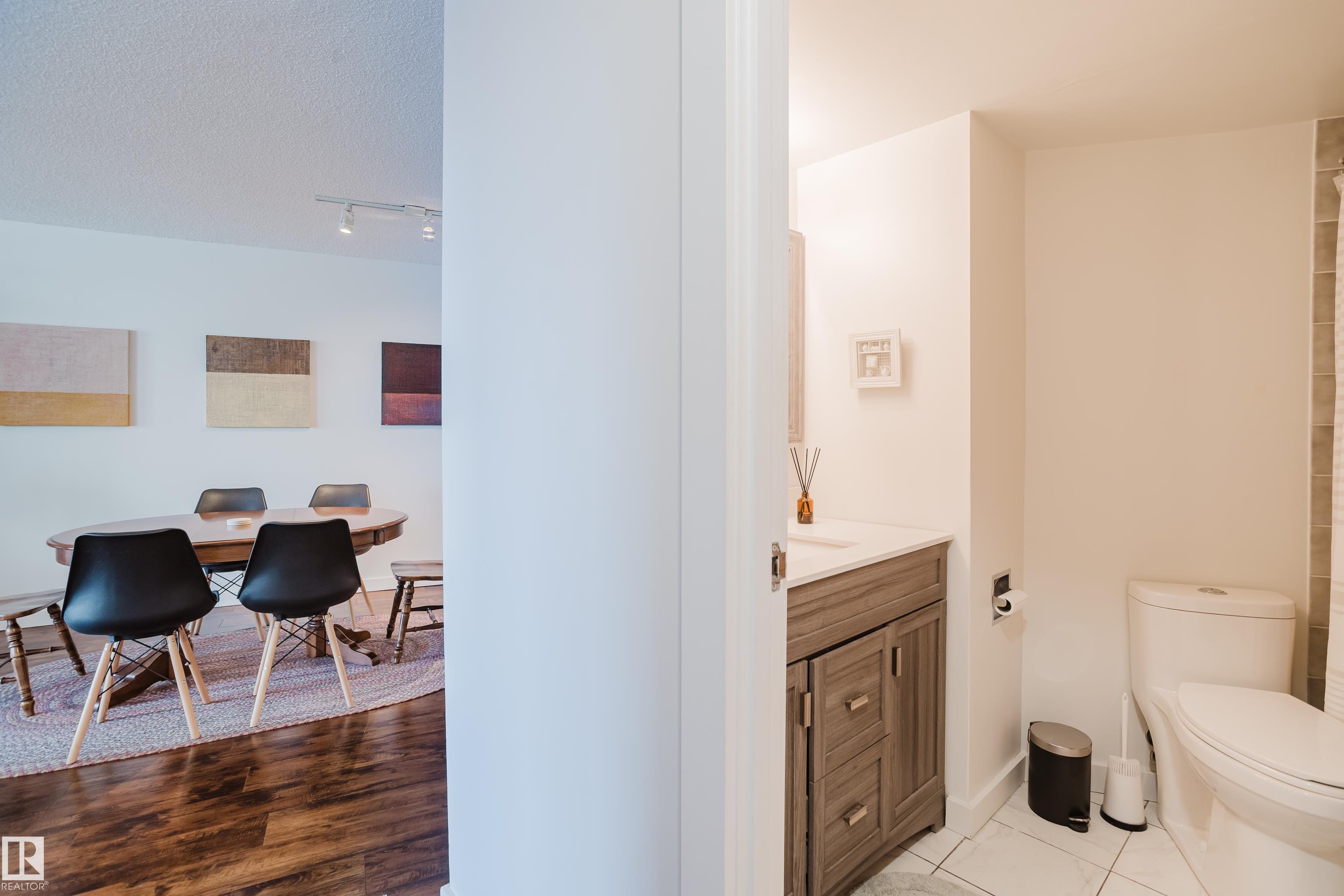 Photo 33 at 402 - 10045 117 Street NW, Wîhkwêntôwin, Edmonton