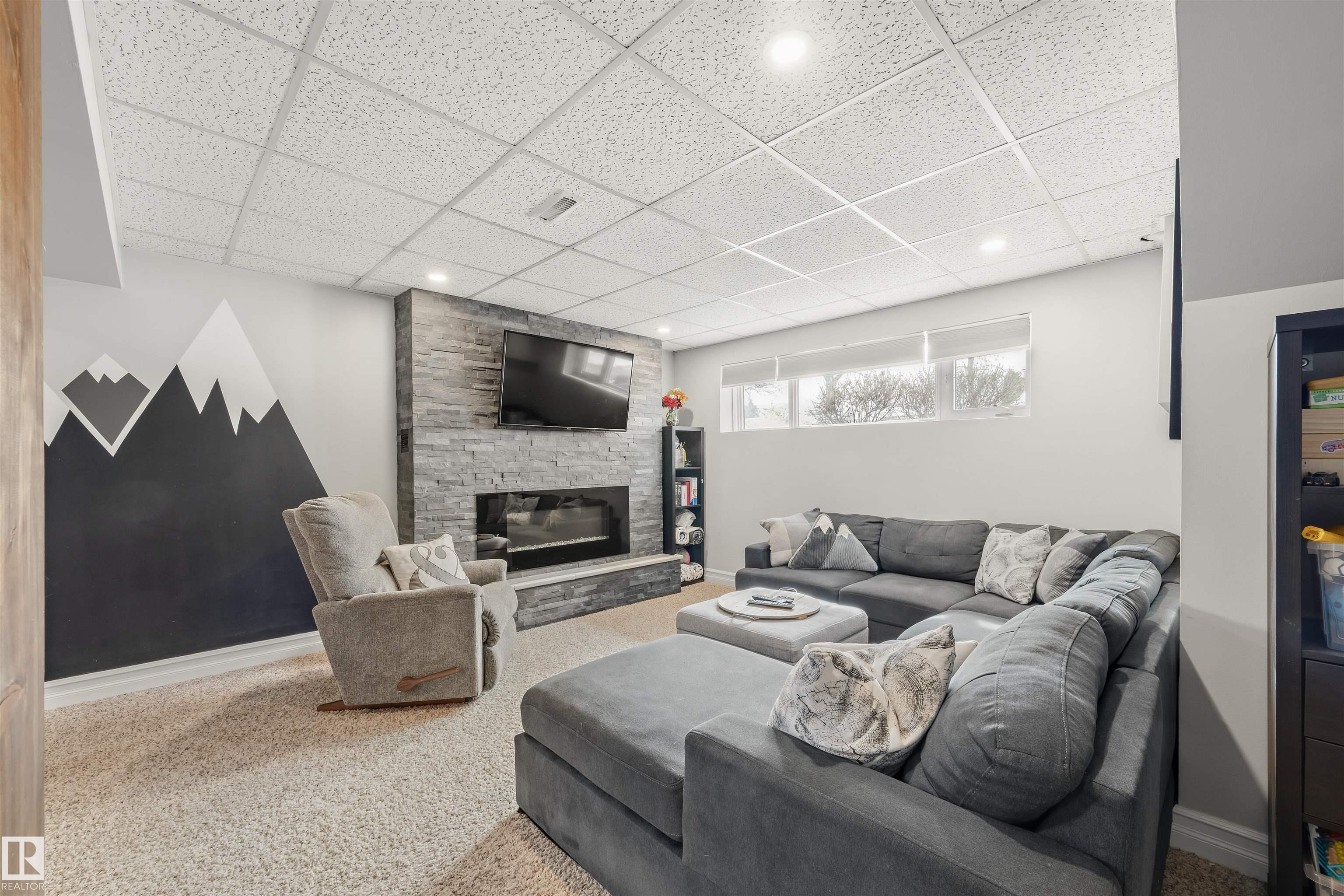 Photo 24 at 15 Arbor Crescent, Akinsdale, St. Albert