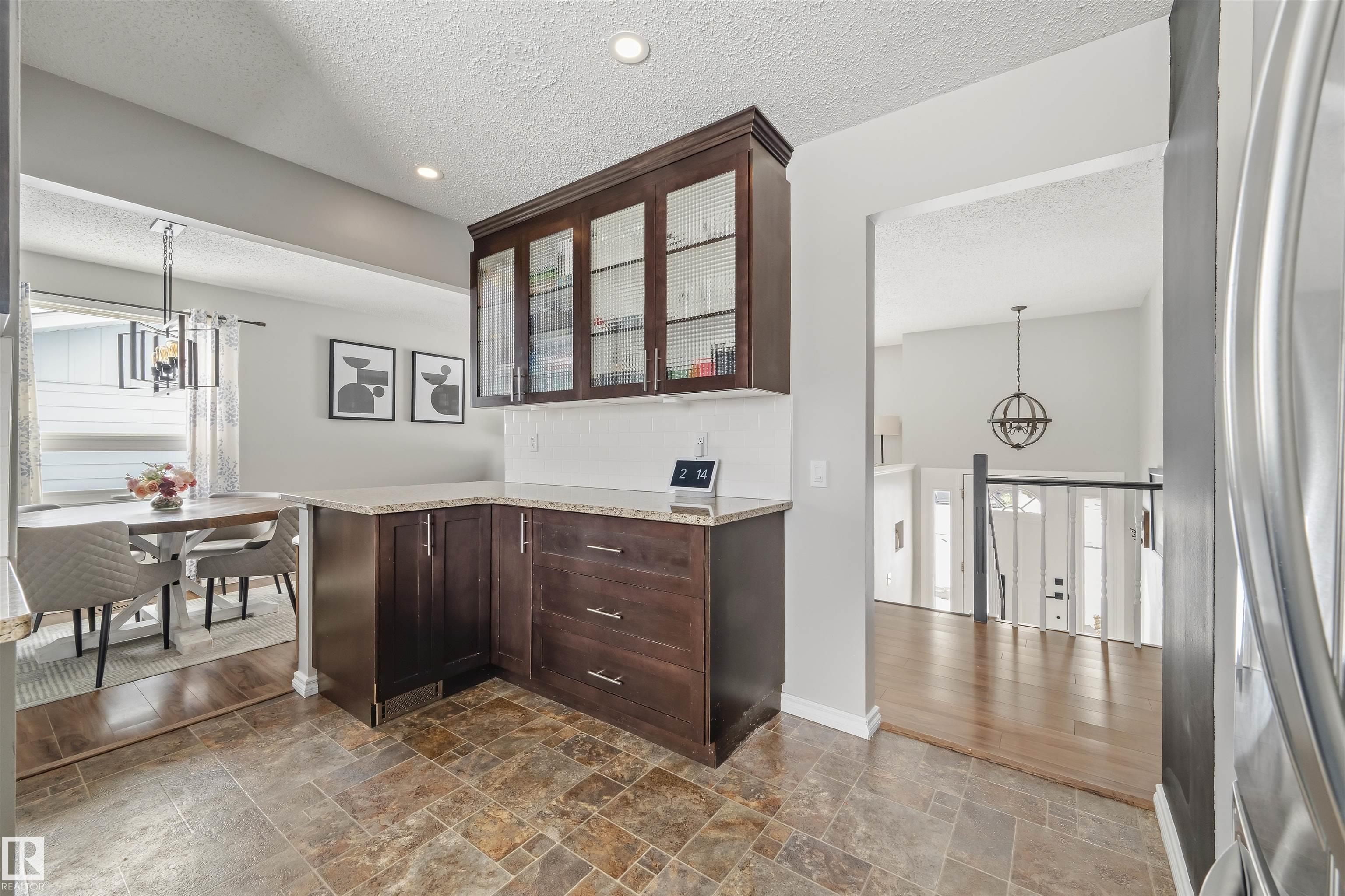 Photo 9 at 15 Arbor Crescent, Akinsdale, St. Albert