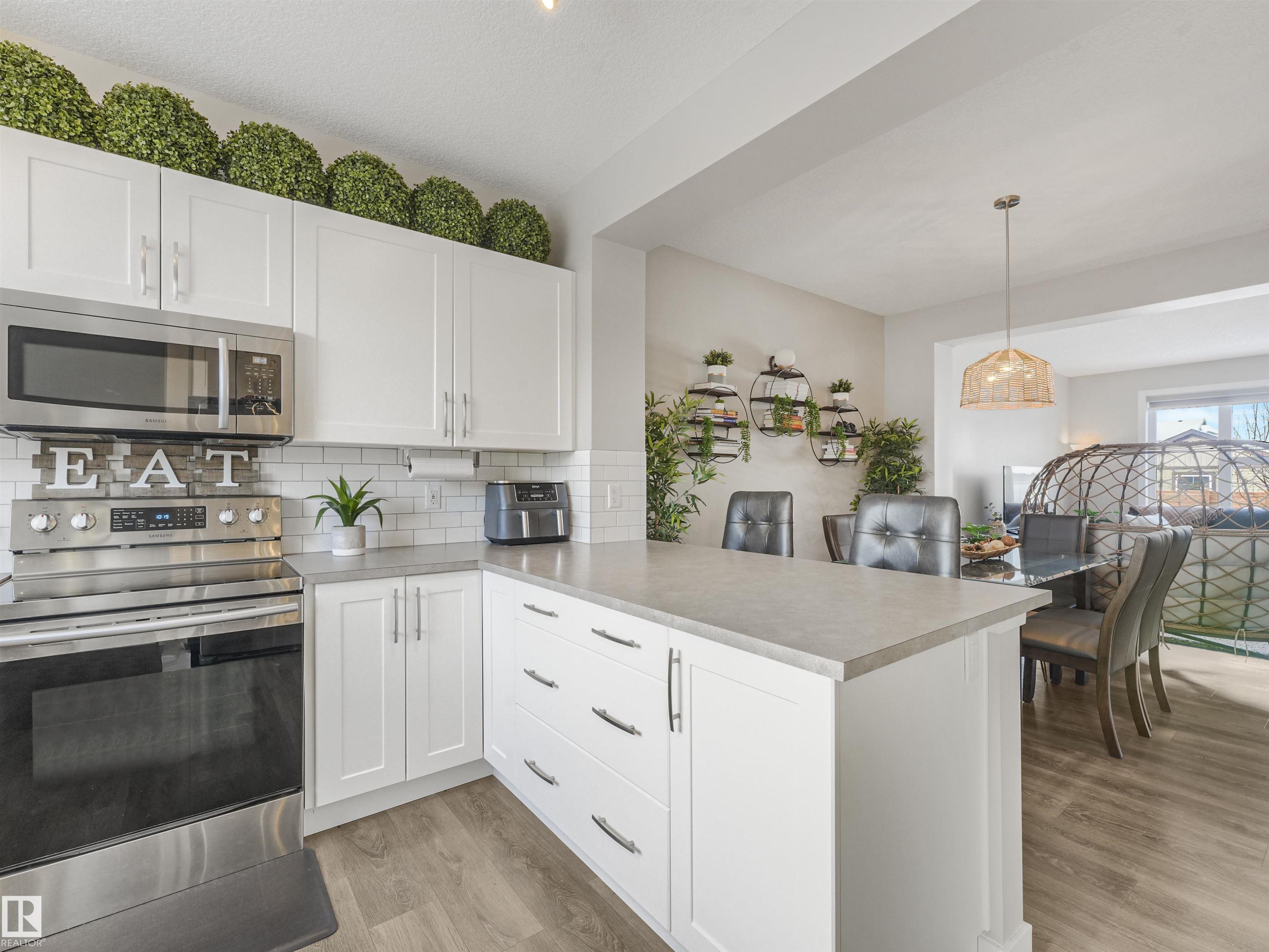 Photo 13 at 725 36 Street SW, Charlesworth, Edmonton