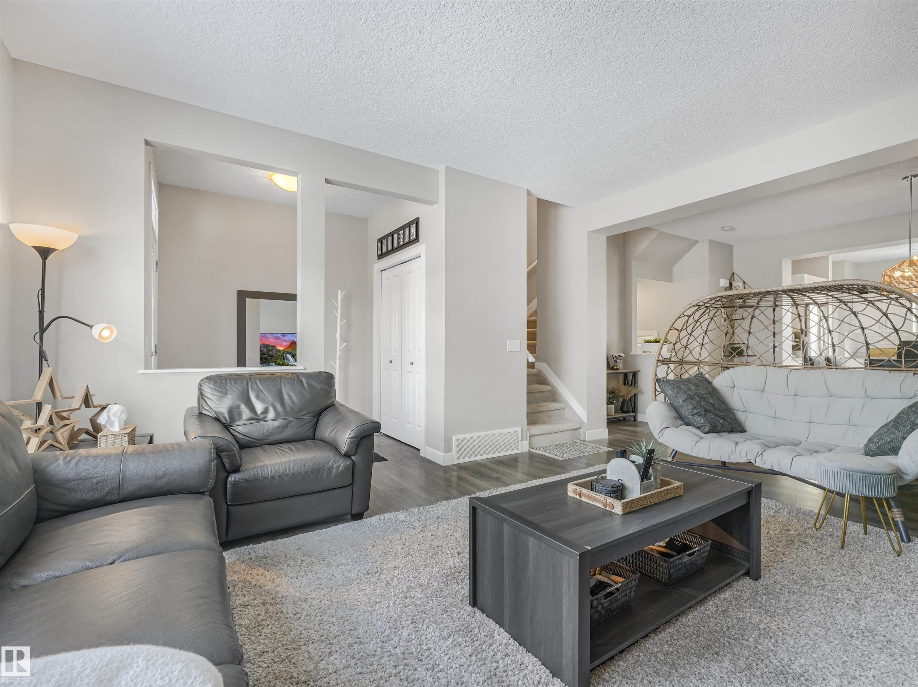 Photo 10 at 725 36 Street SW, Charlesworth, Edmonton