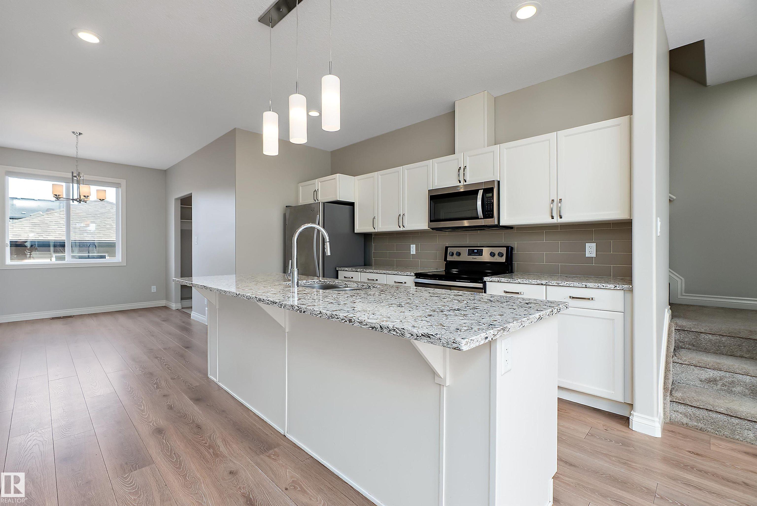 Photo 7 at 8707 221 Street NW, Rosenthal, Edmonton