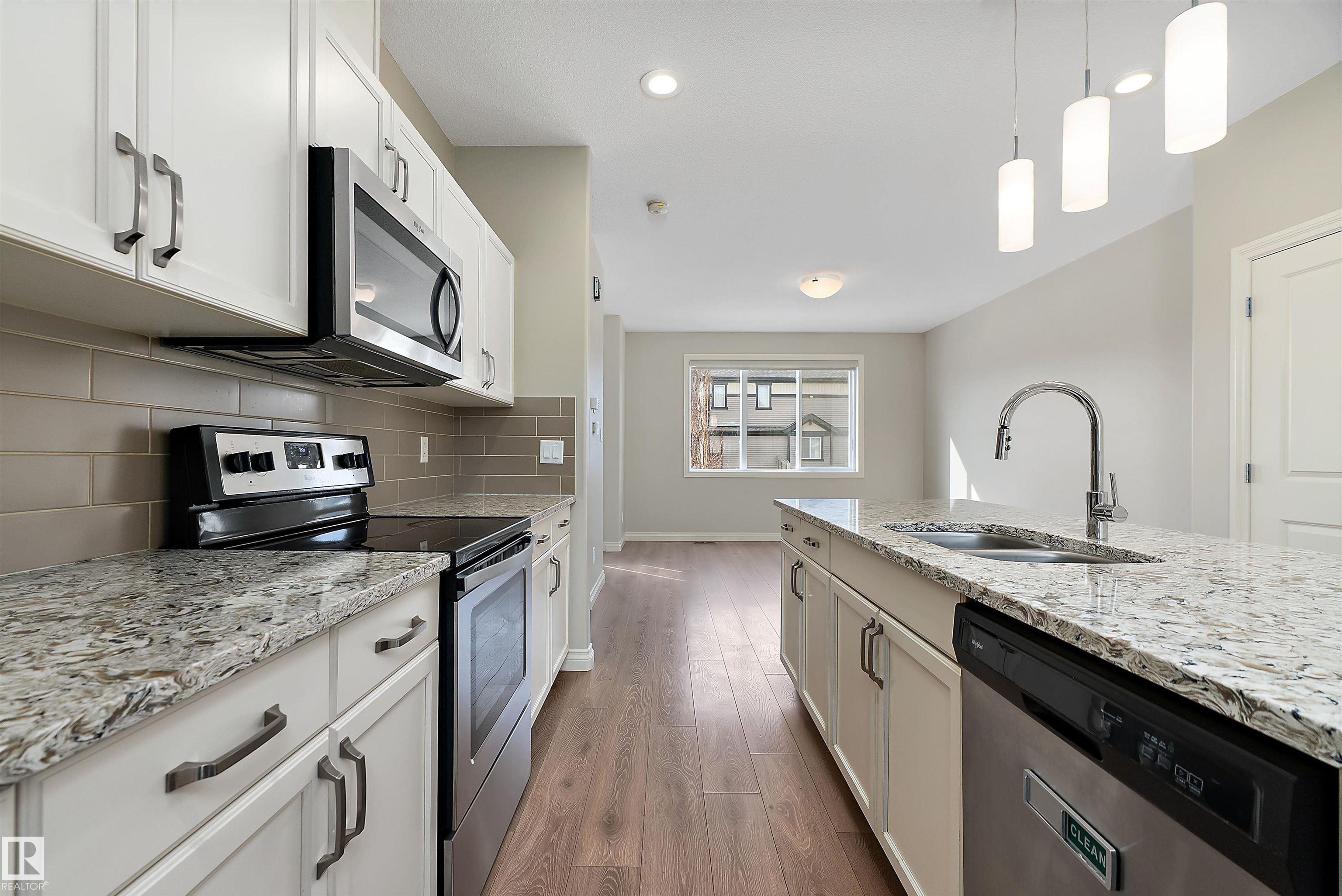 Photo 9 at 8707 221 Street NW, Rosenthal, Edmonton