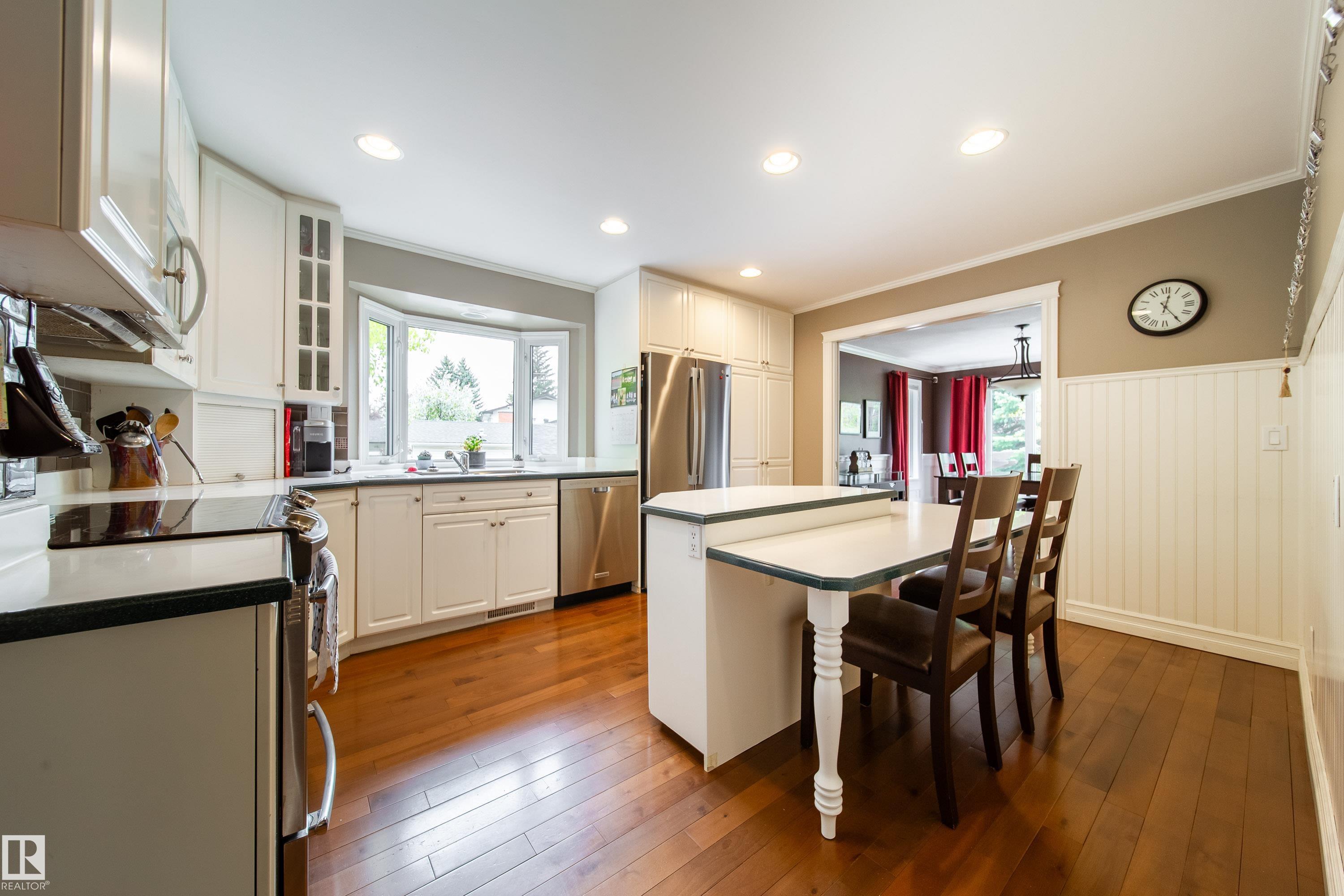 Photo 22 at 4128 125 Street NW, Aspen Gardens, Edmonton