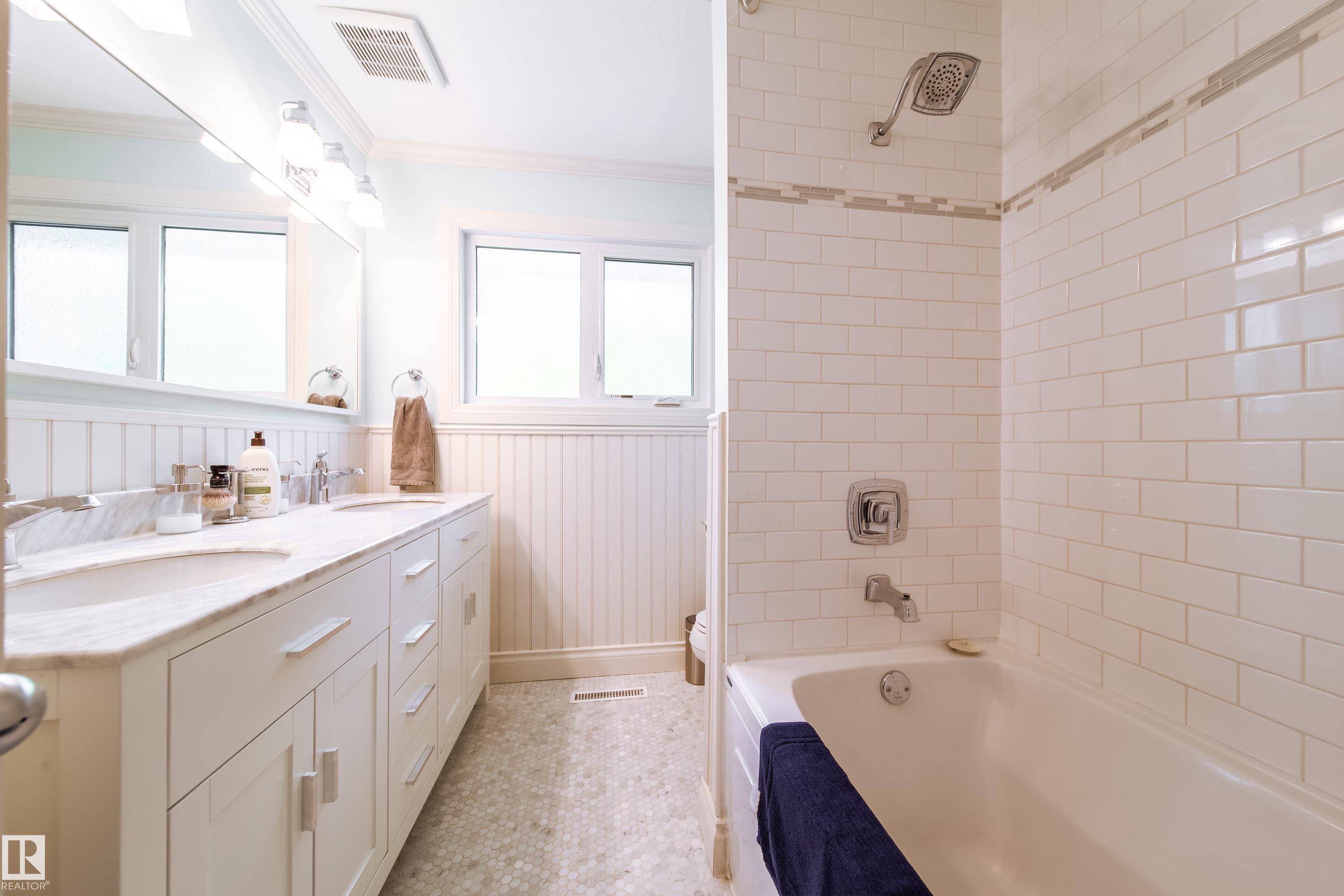 Photo 32 at 4128 125 Street NW, Aspen Gardens, Edmonton