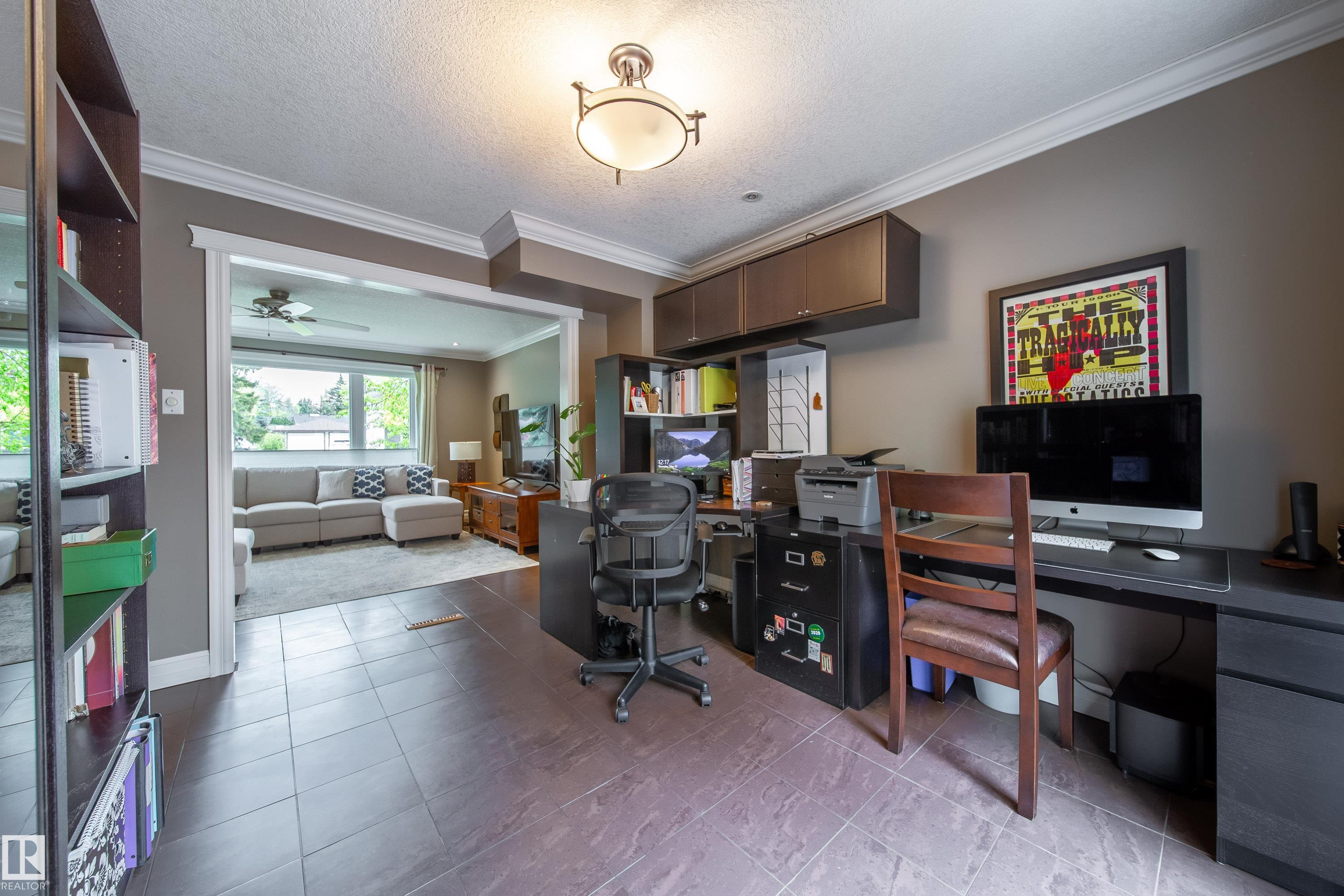 Photo 9 at 4128 125 Street NW, Aspen Gardens, Edmonton