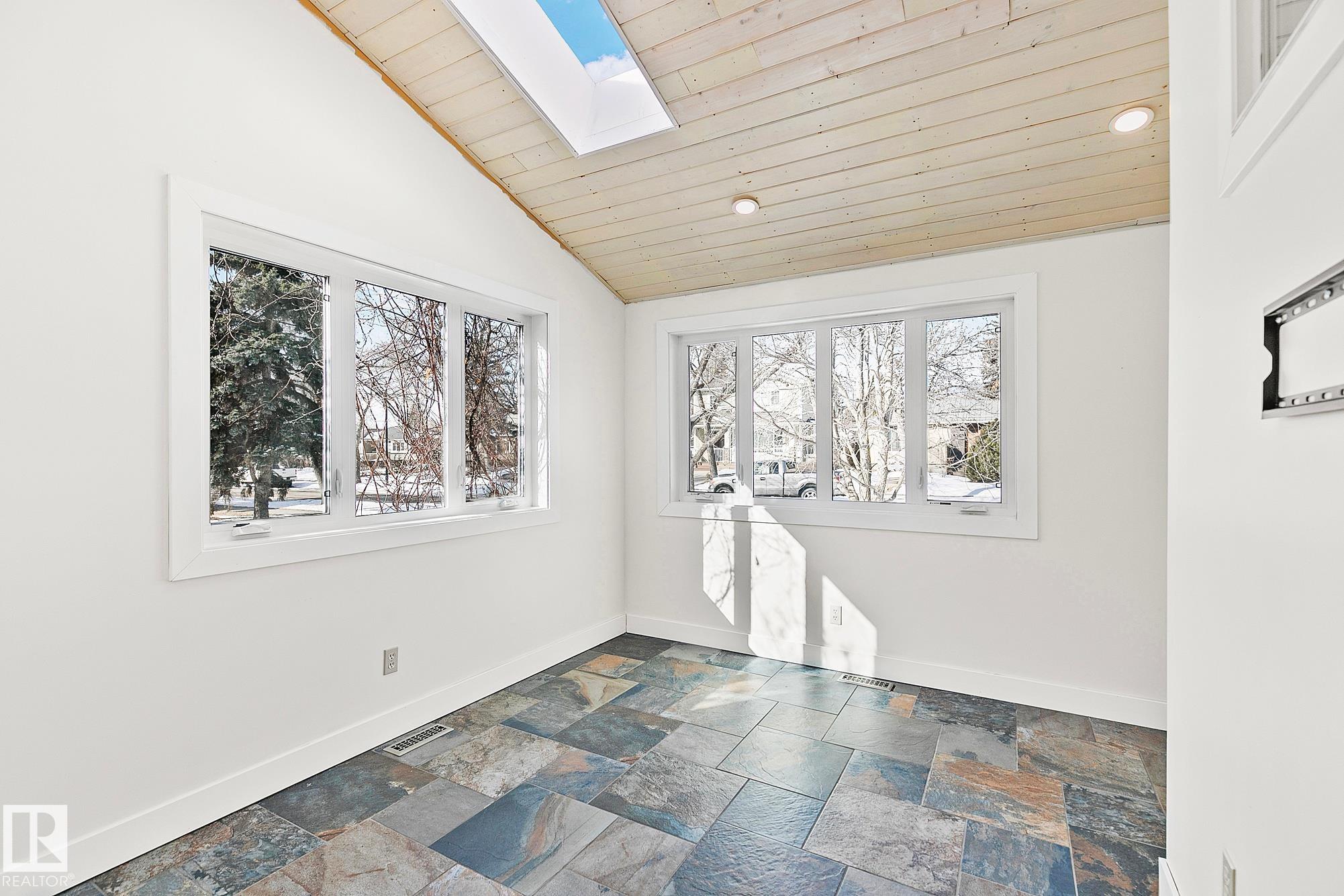 Photo 7 at 10823 130 Street NW, Westmount, Edmonton