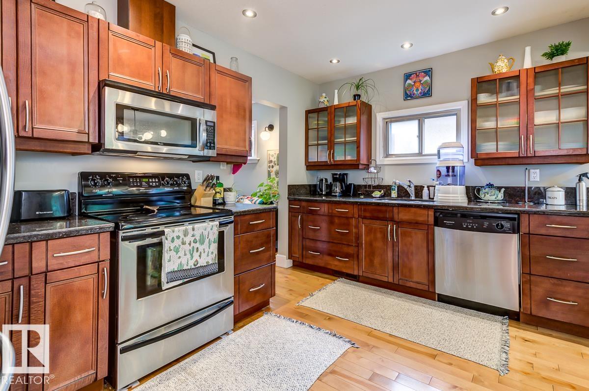 Photo 19 at 10950 73 Avenue NW, McKernan, Edmonton