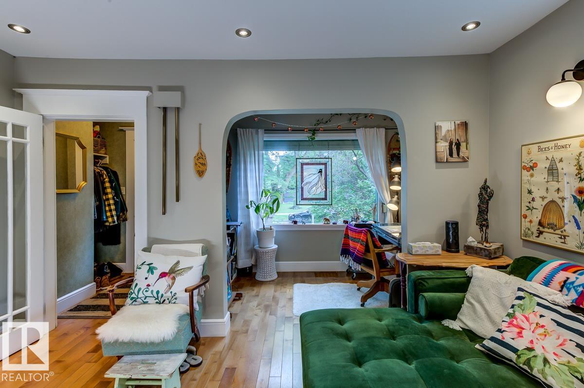 10950 73 Avenue NW, McKernan, Edmonton