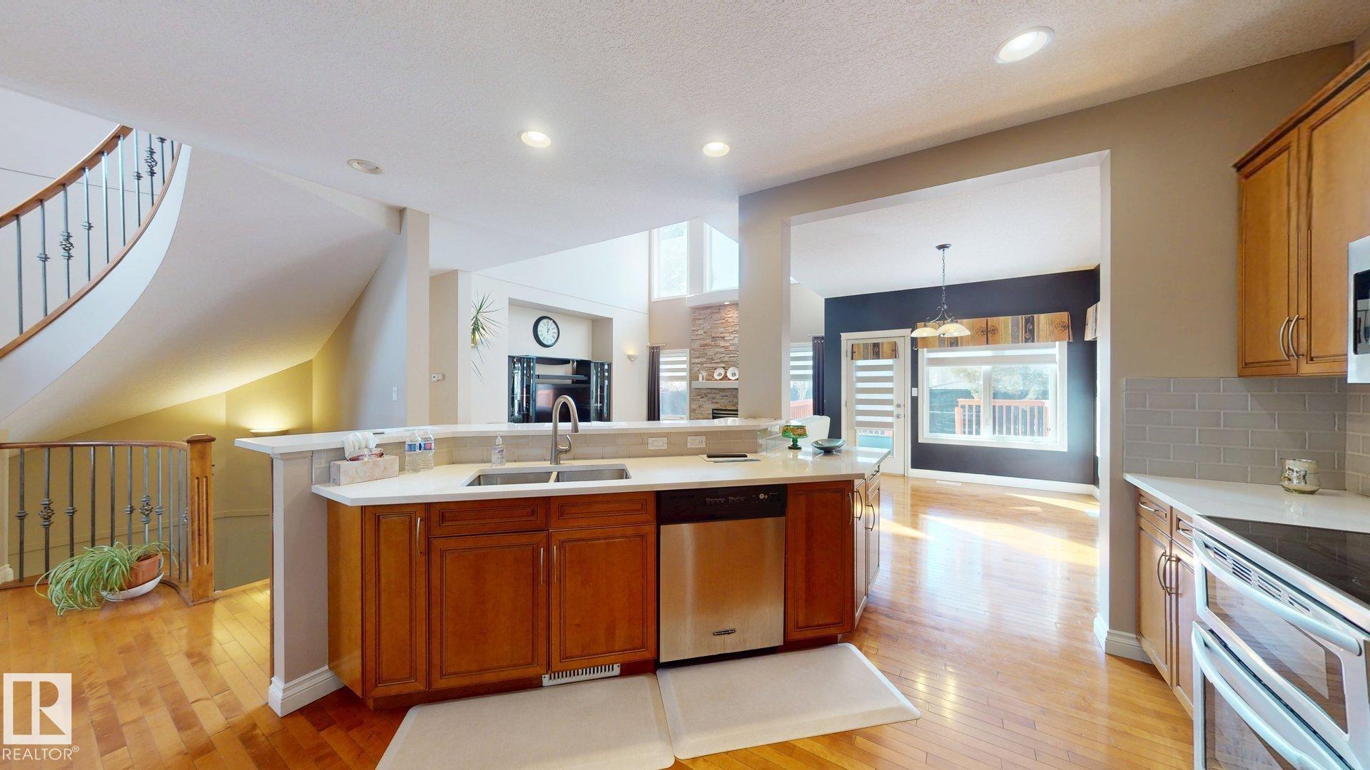 Photo 17 at 613 Todd Link NW, Terwillegar Towne, Edmonton