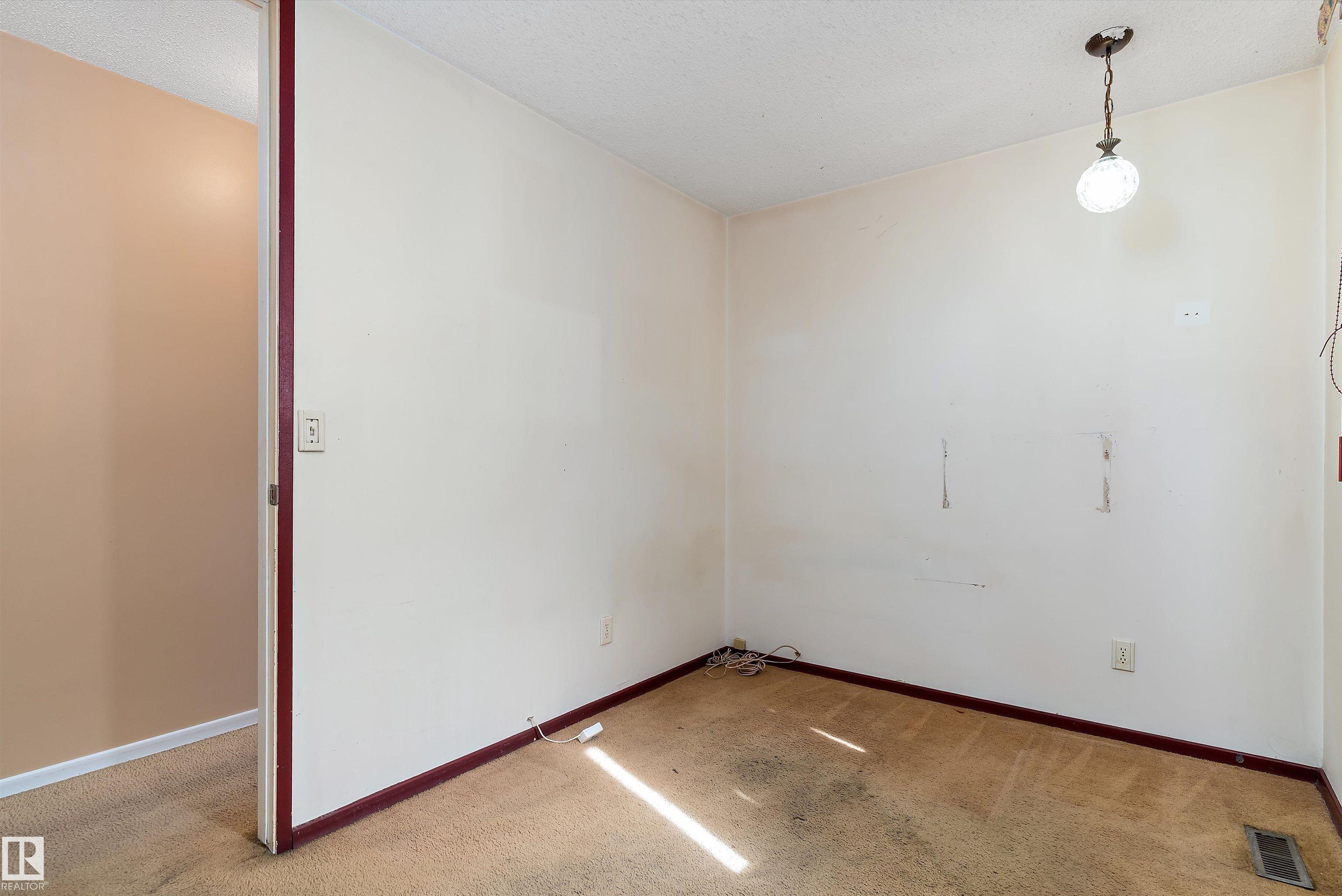 Photo 18 at 15120 20 Street NW, Fraser, Edmonton