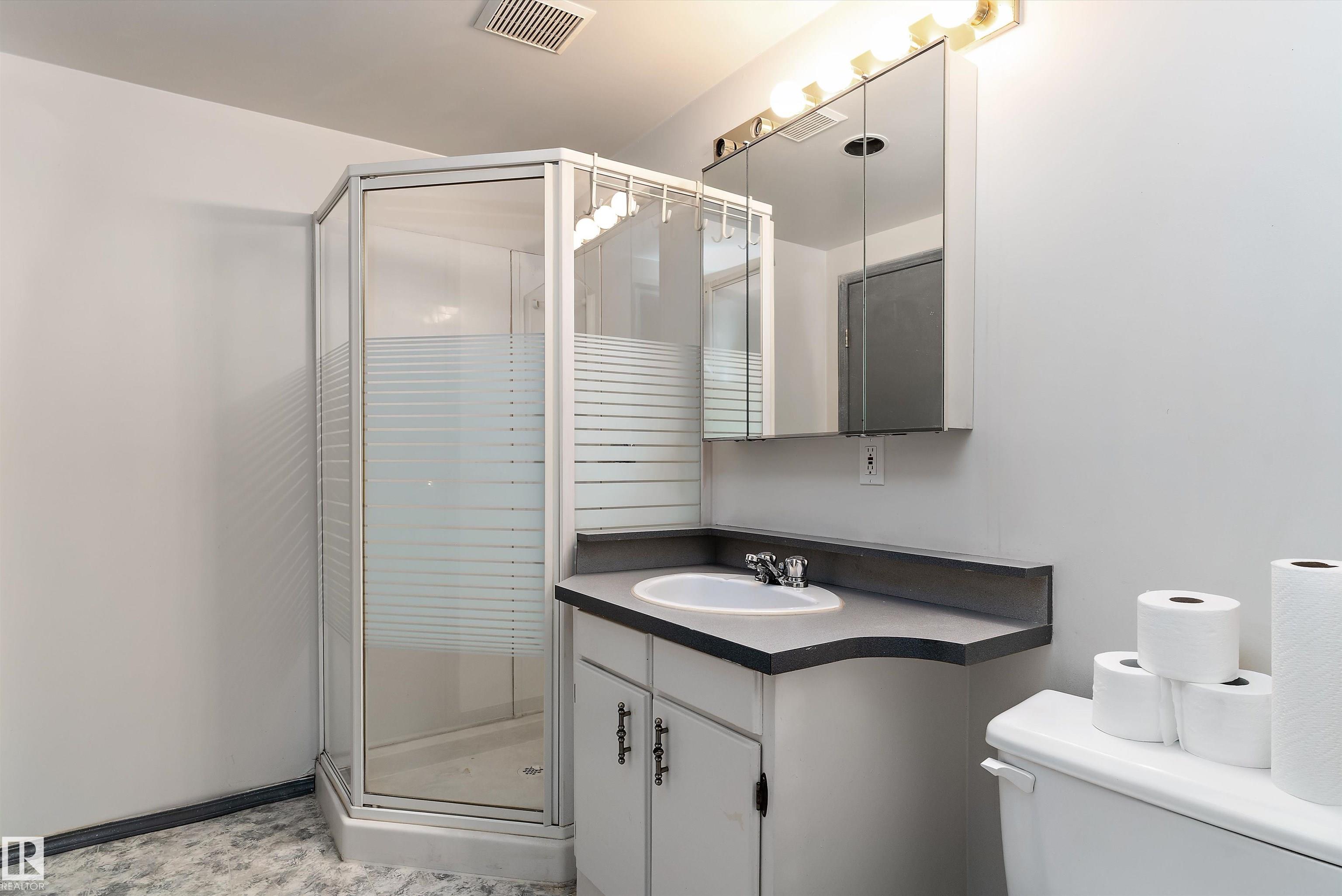 Photo 28 at 15120 20 Street NW, Fraser, Edmonton