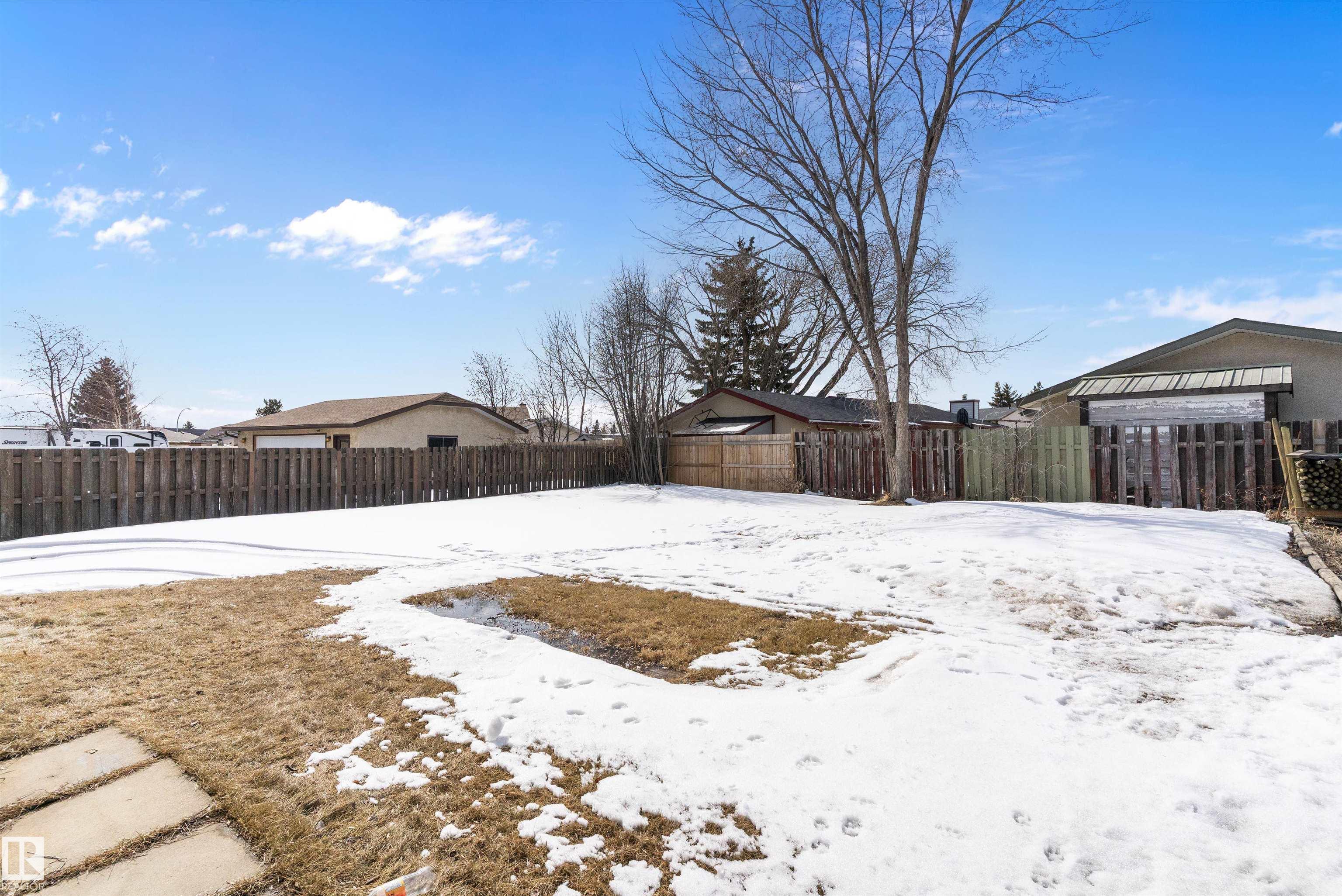 Photo 34 at 15120 20 Street NW, Fraser, Edmonton