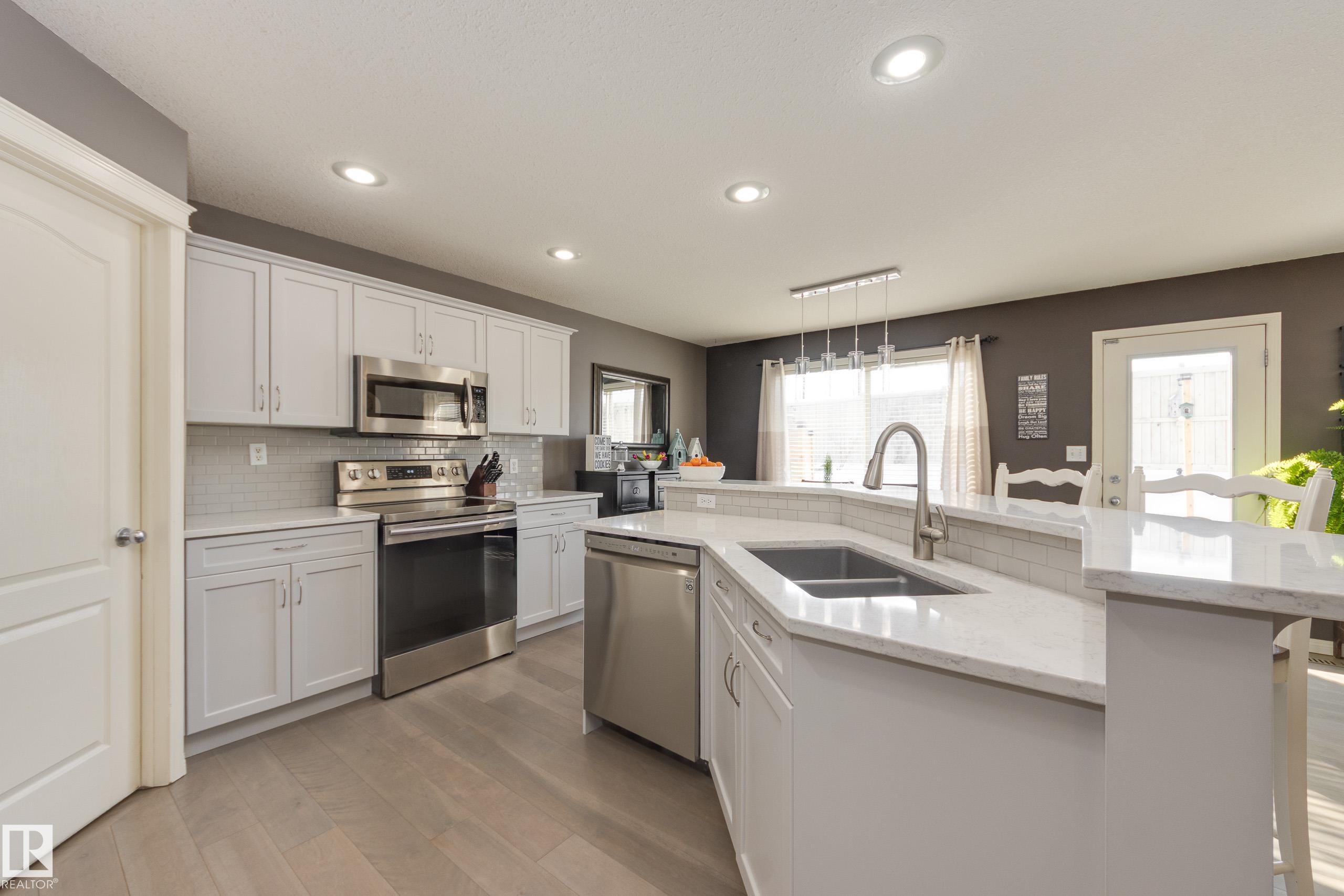 Photo 13 at 25 Ridgehaven Crescent, The Ridge, Sherwood Park