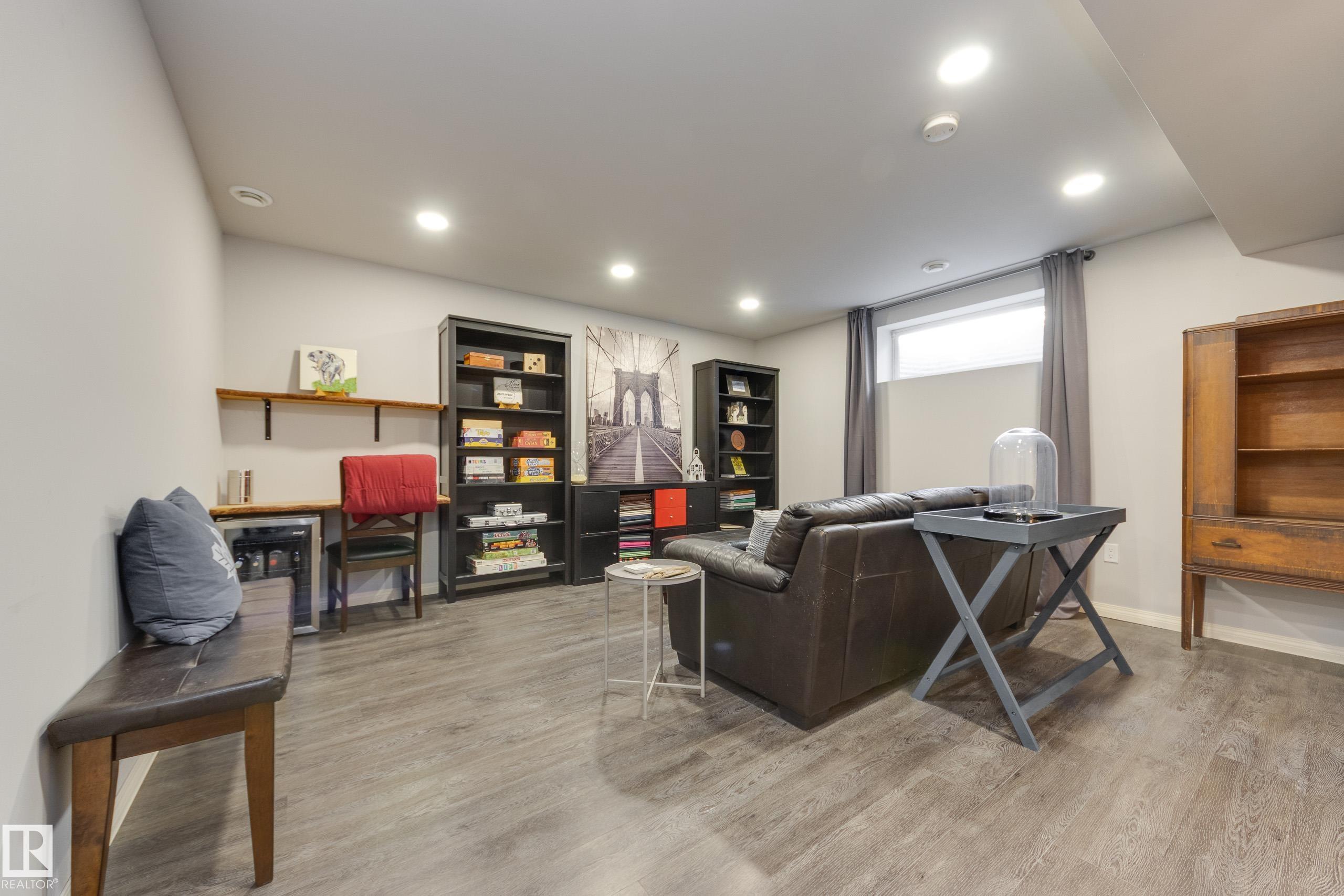 Photo 32 at 25 Ridgehaven Crescent, The Ridge, Sherwood Park