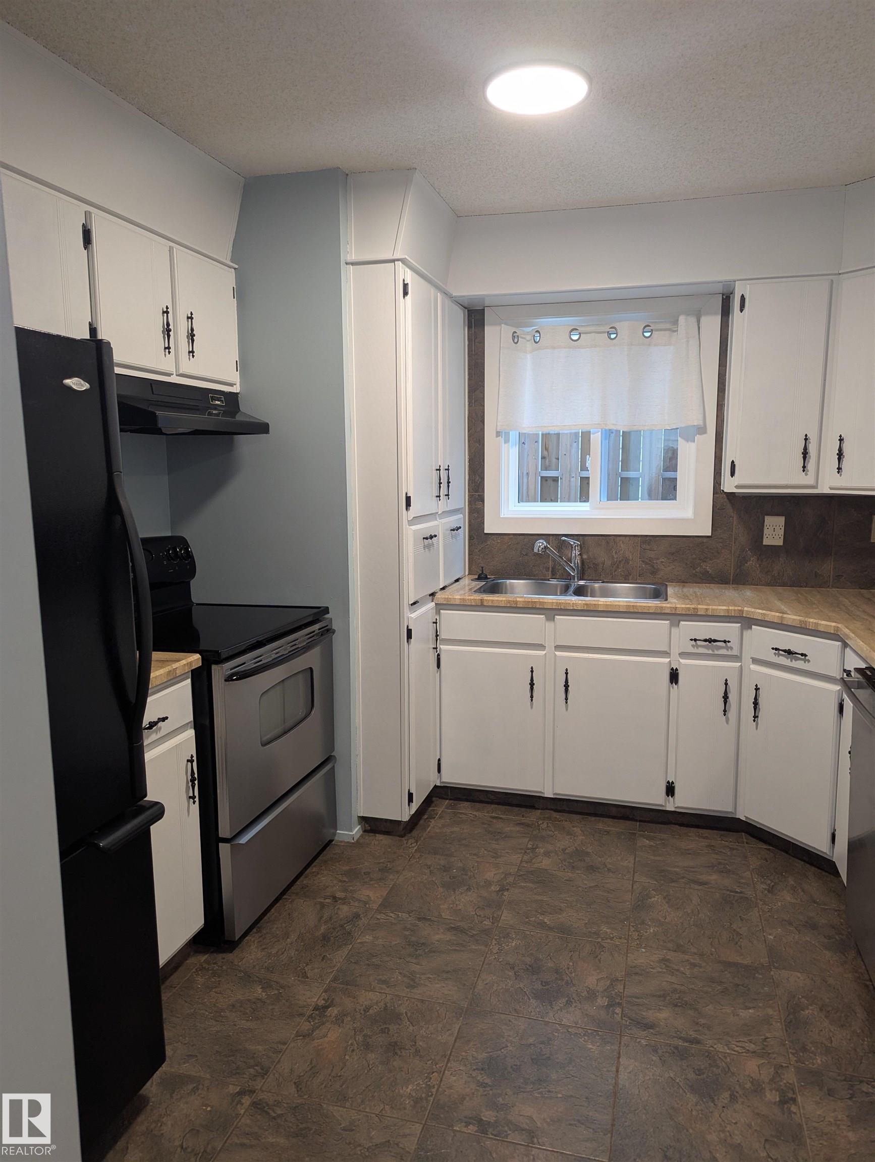 2 - 9140 149 Street NW, Jasper Park, Edmonton