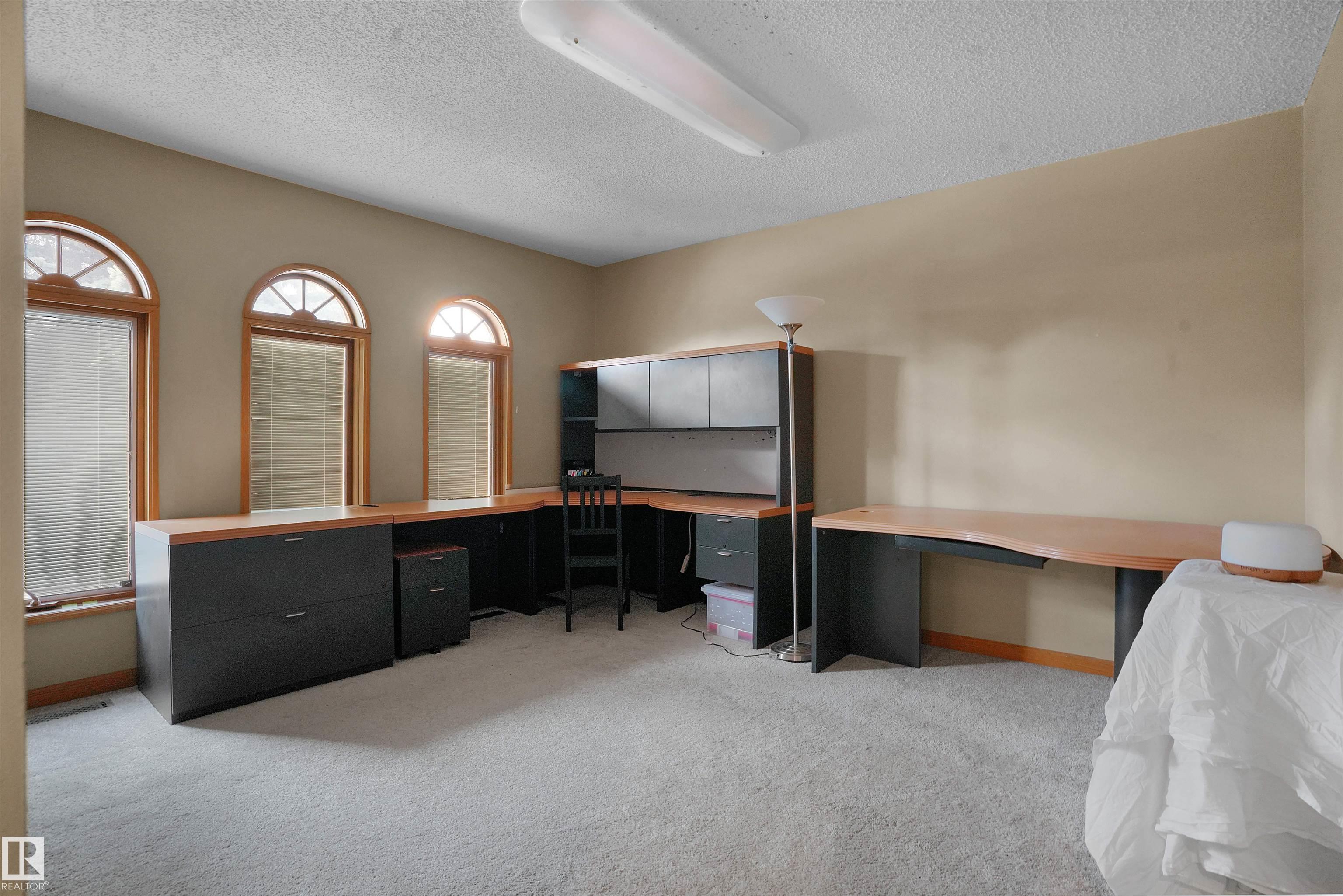 Photo 37 at 10815 Bearspaw Dr E NW, Bearspaw, Edmonton