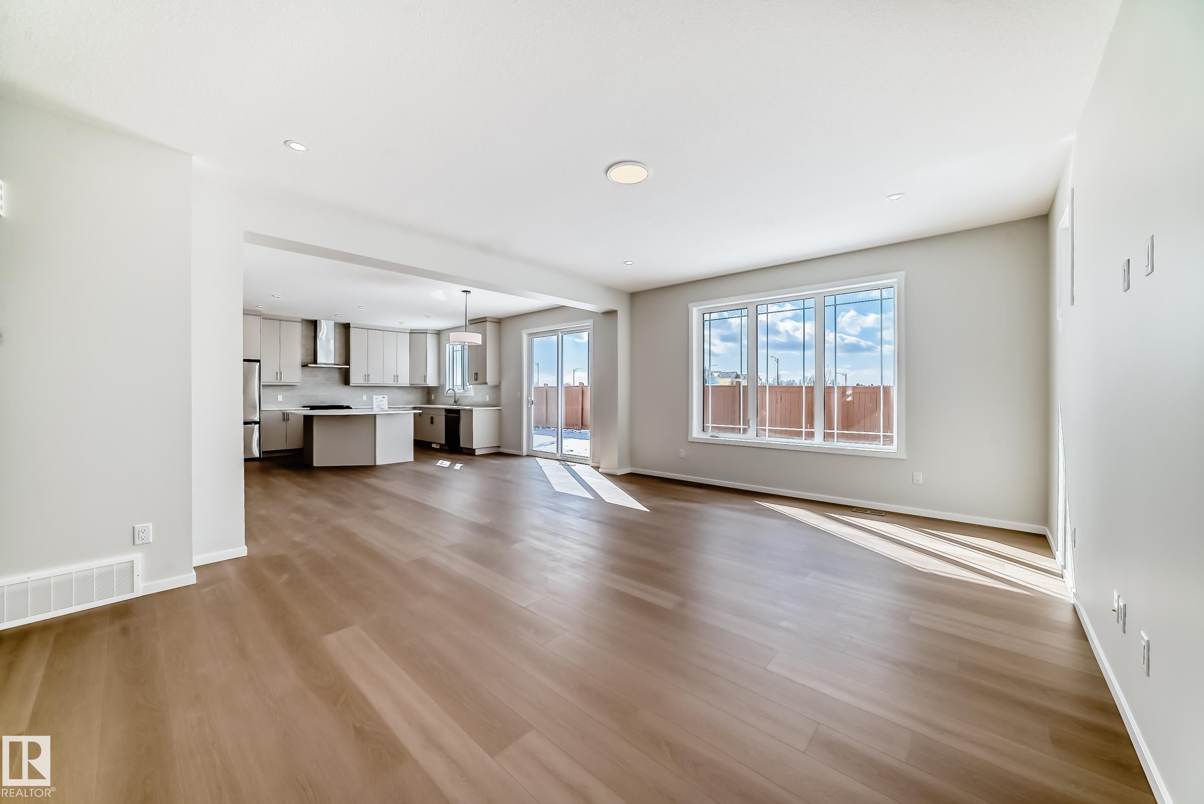 Photo 16 at 1516 206 Street NW, Stillwater, Edmonton