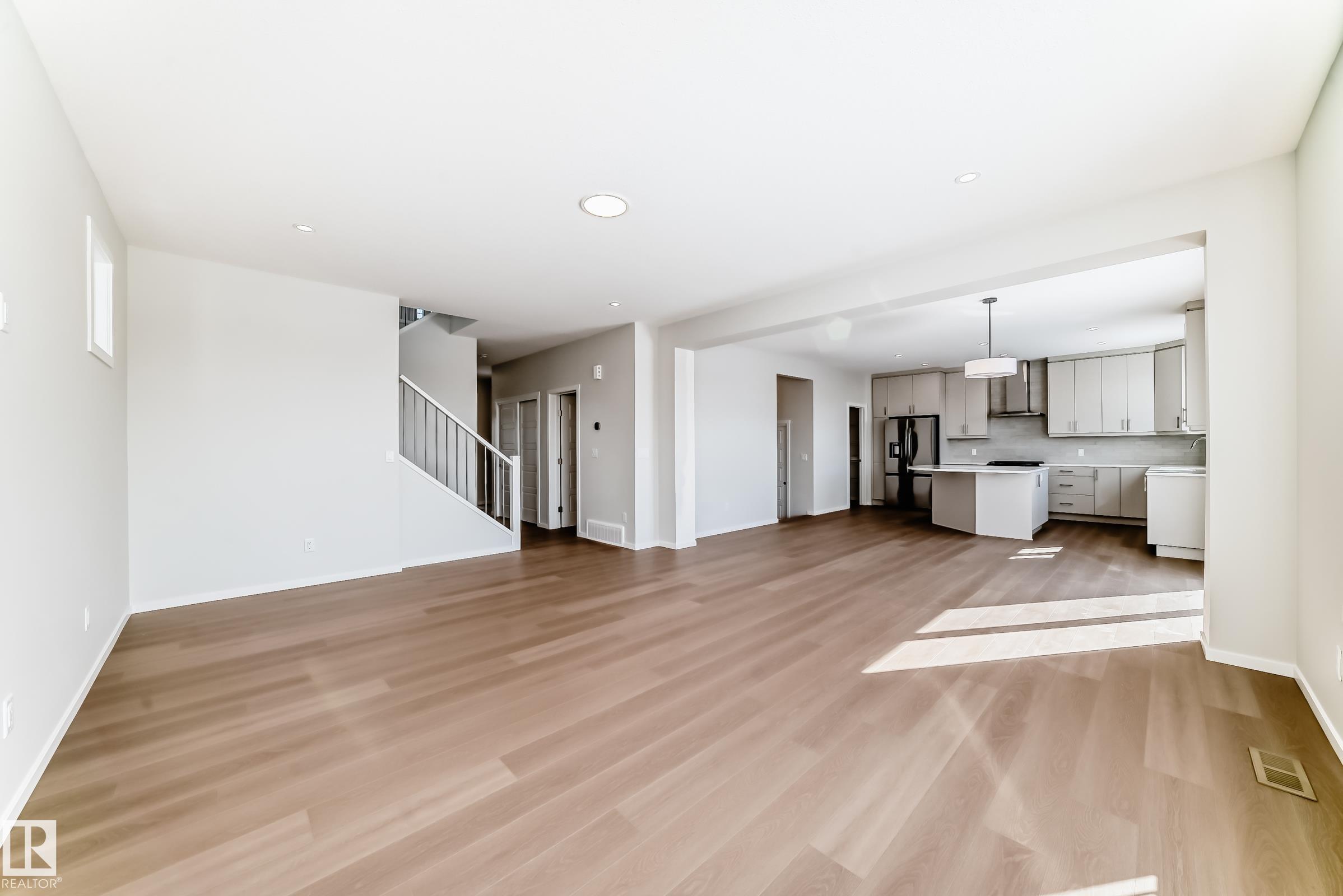 Photo 17 at 1516 206 Street NW, Stillwater, Edmonton