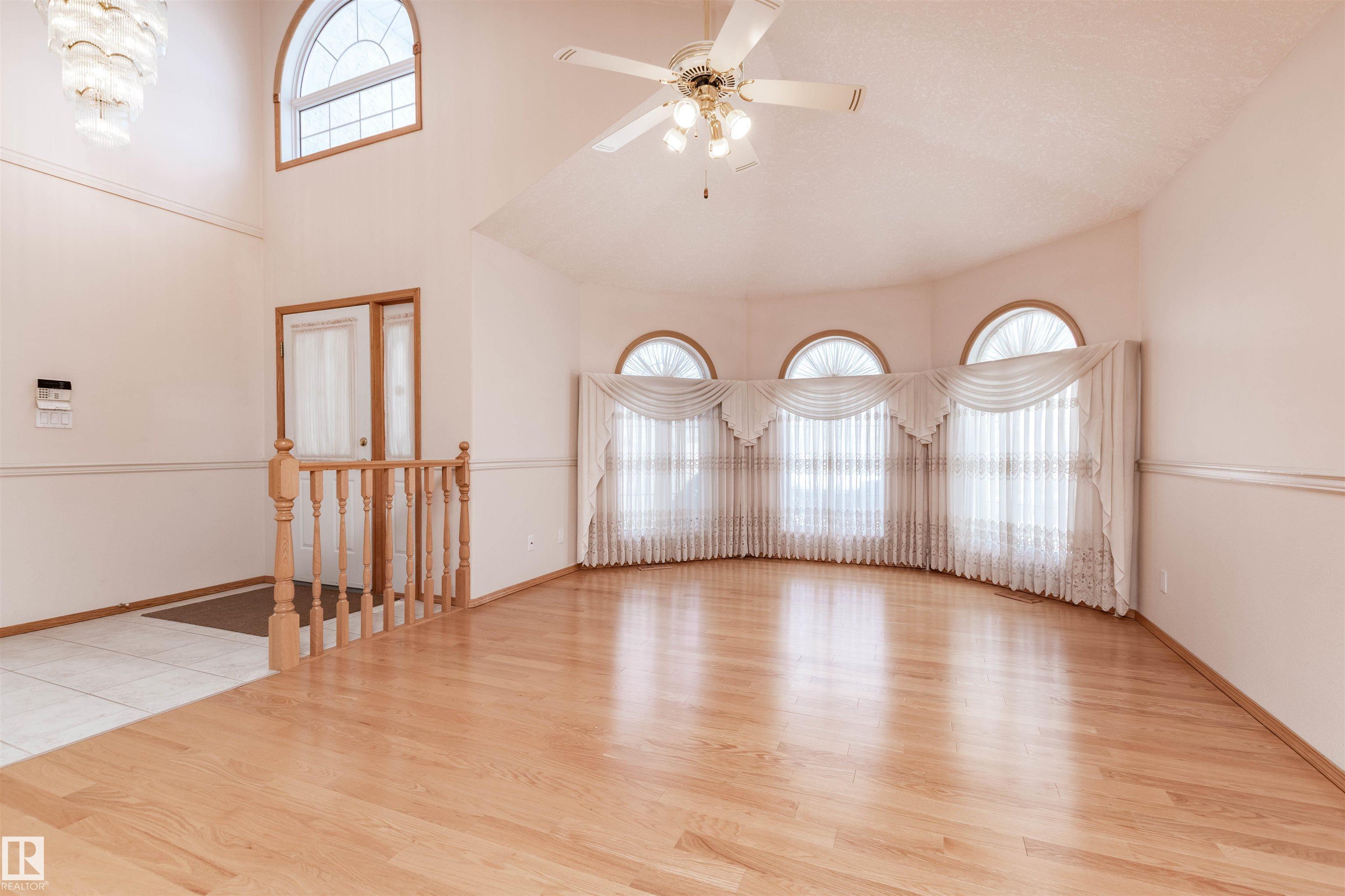 5735 161 Avenue NW, Hollick-Kenyon, Edmonton