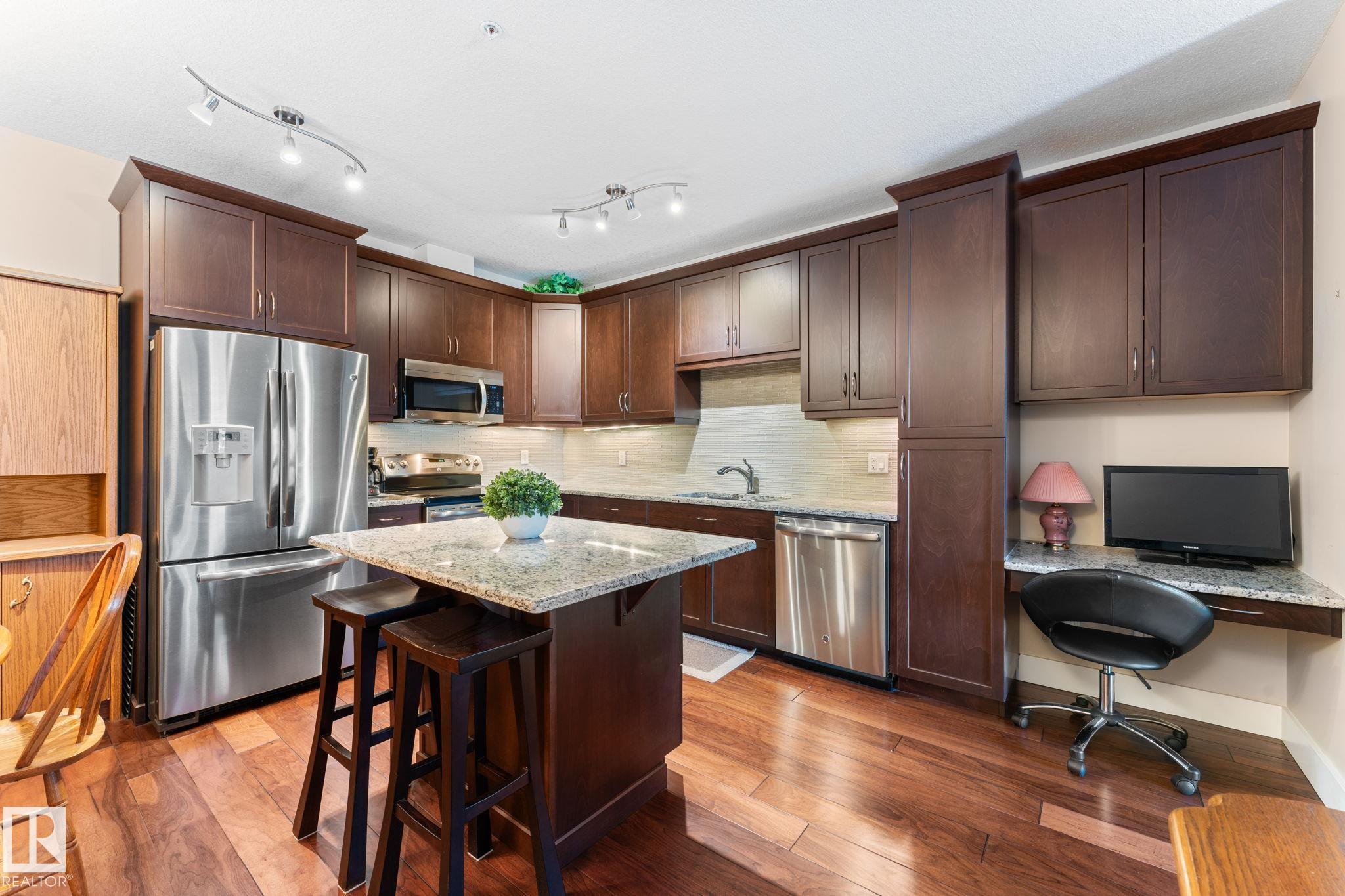 Photo 7 at 251 - 6079 Maynard Way NW, MacTaggart, Edmonton