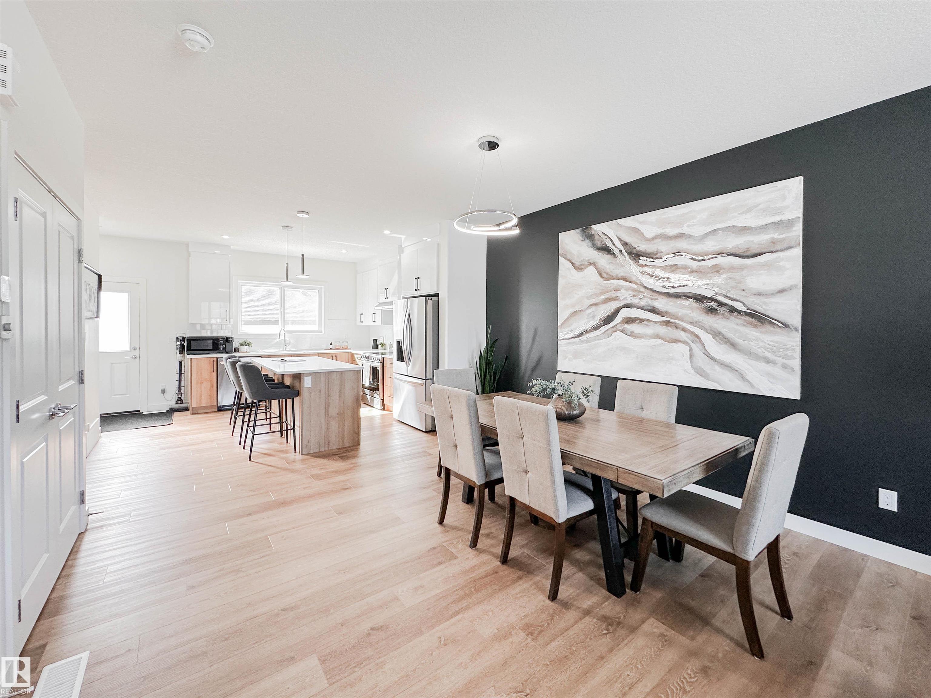 Photo 11 at 3 - 10 Devon Close, Deer Ridge, St. Albert