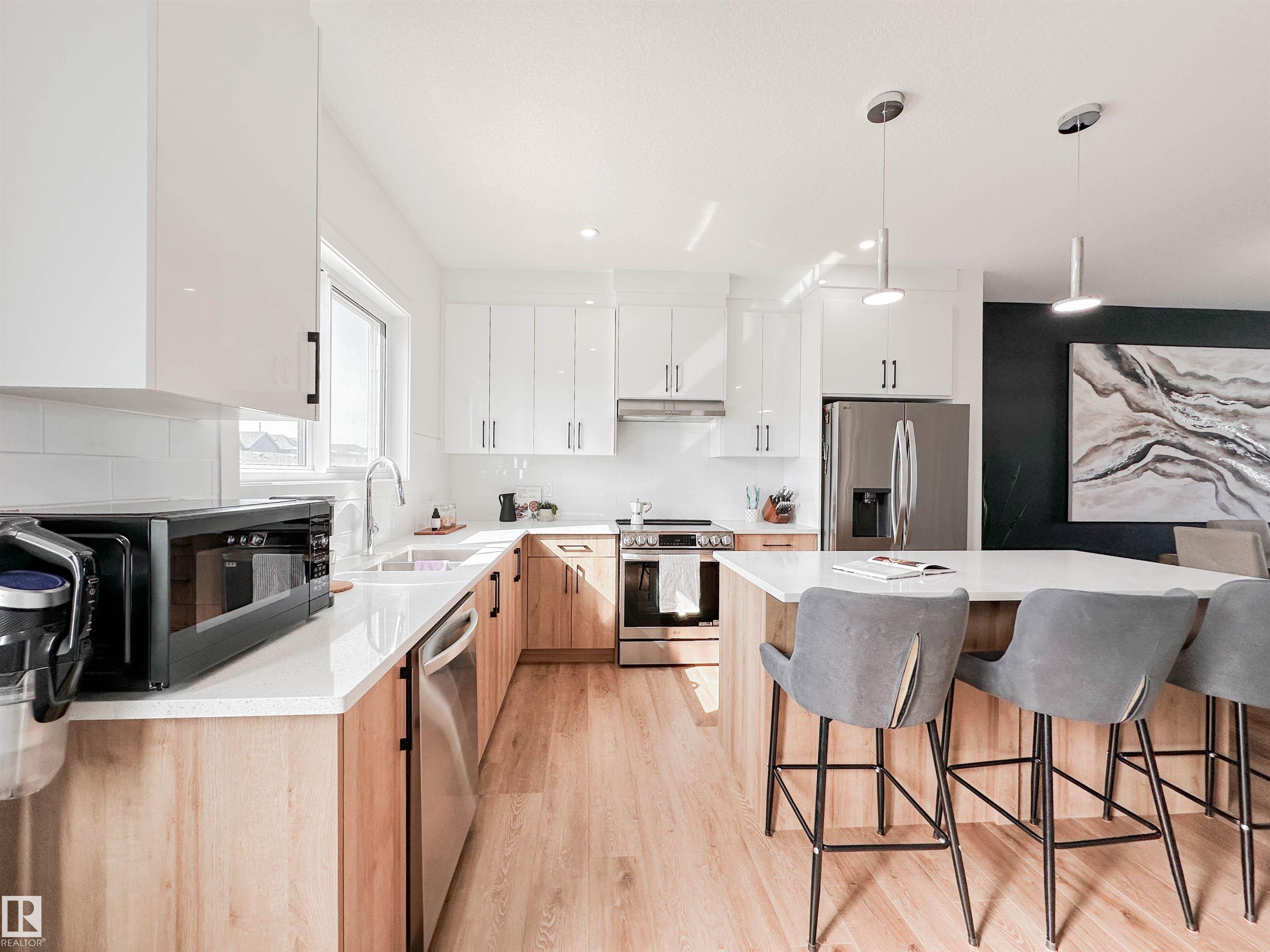 Photo 15 at 3 - 10 Devon Close, Deer Ridge, St. Albert