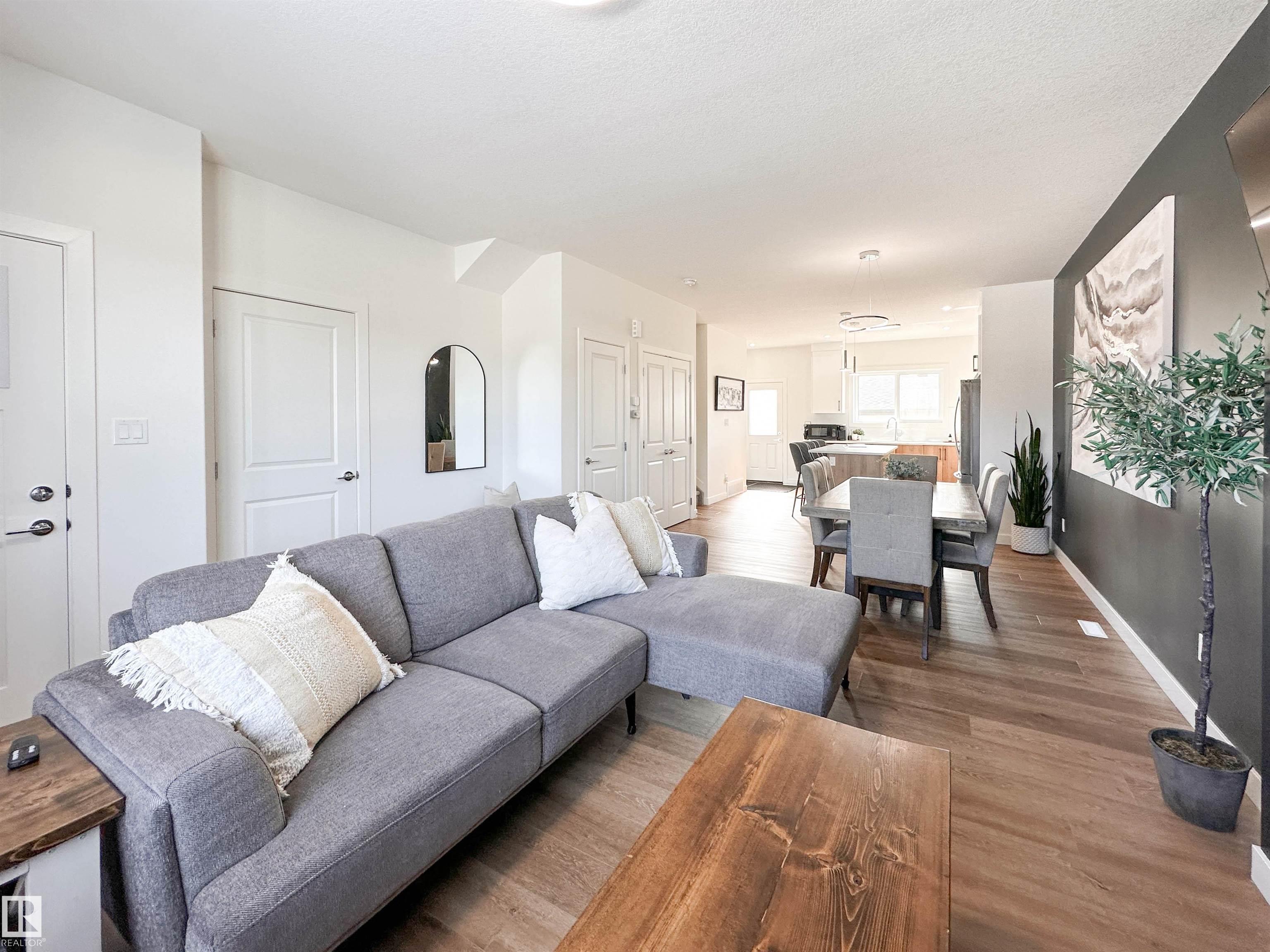 3 - 10 Devon Close, Deer Ridge, St. Albert