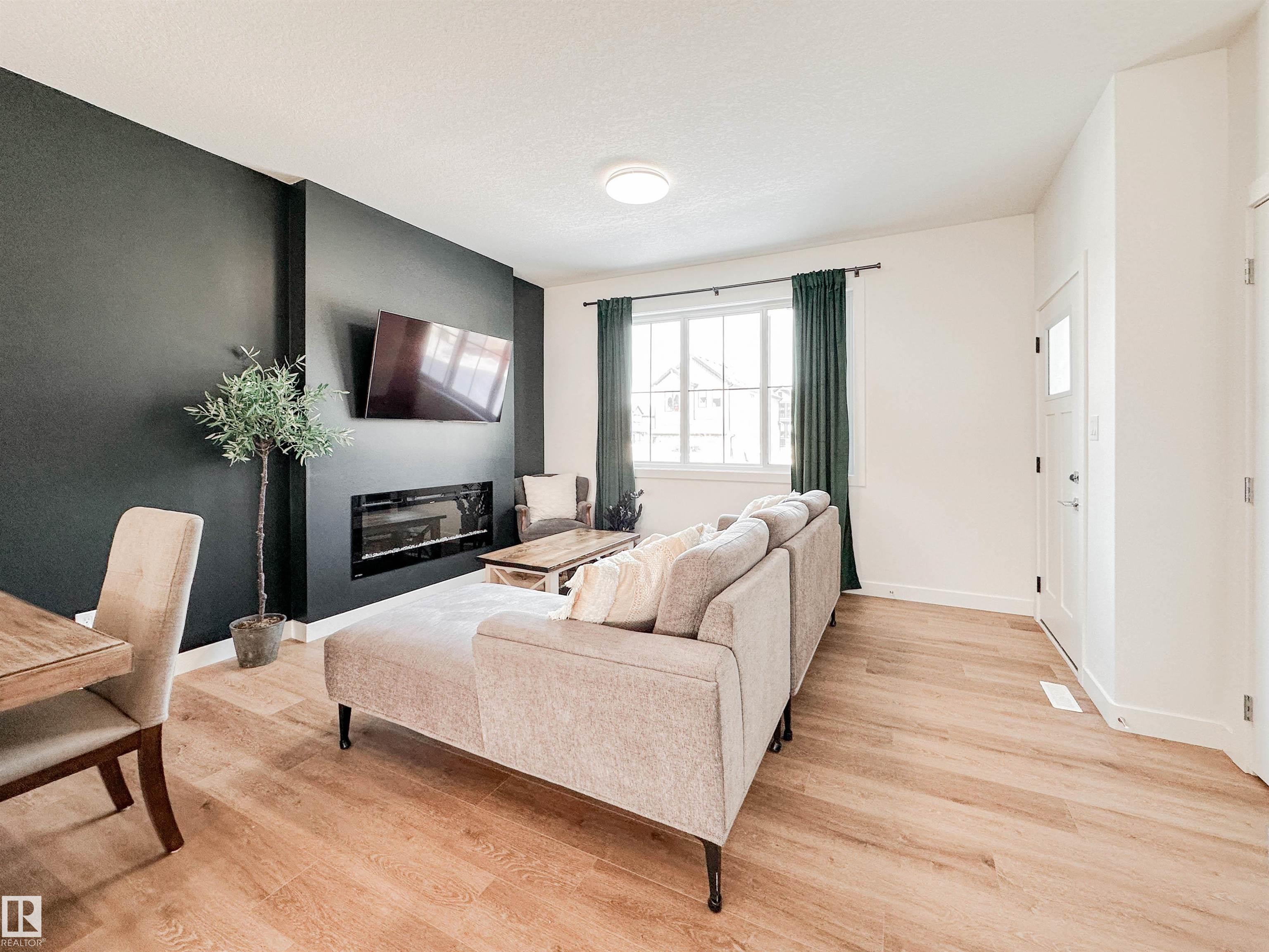 Photo 7 at 3 - 10 Devon Close, Deer Ridge, St. Albert