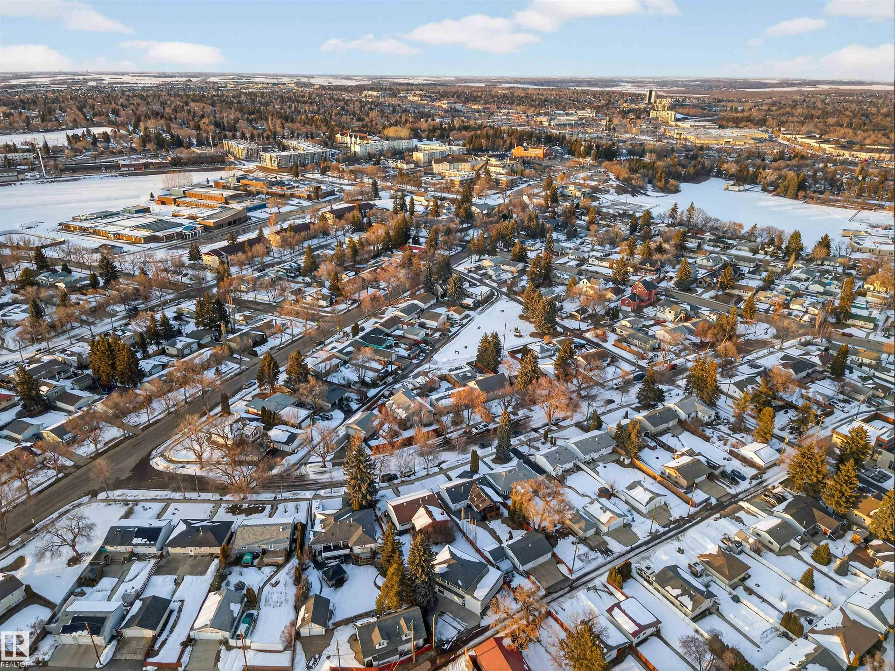 Photo 26 at 16 Mural Crescent, Mission, St. Albert