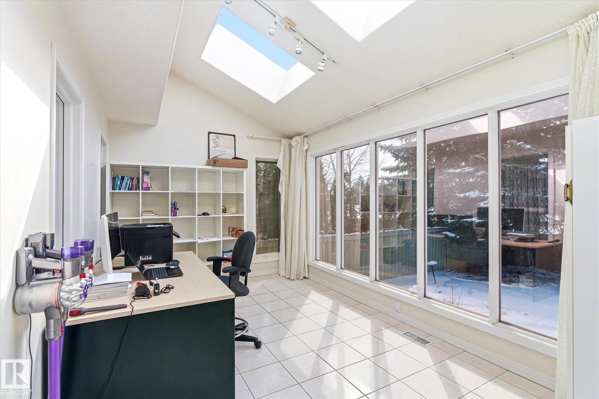 Photo 20 at 128 Weaver Drive NW, Wedgewood Heights, Edmonton