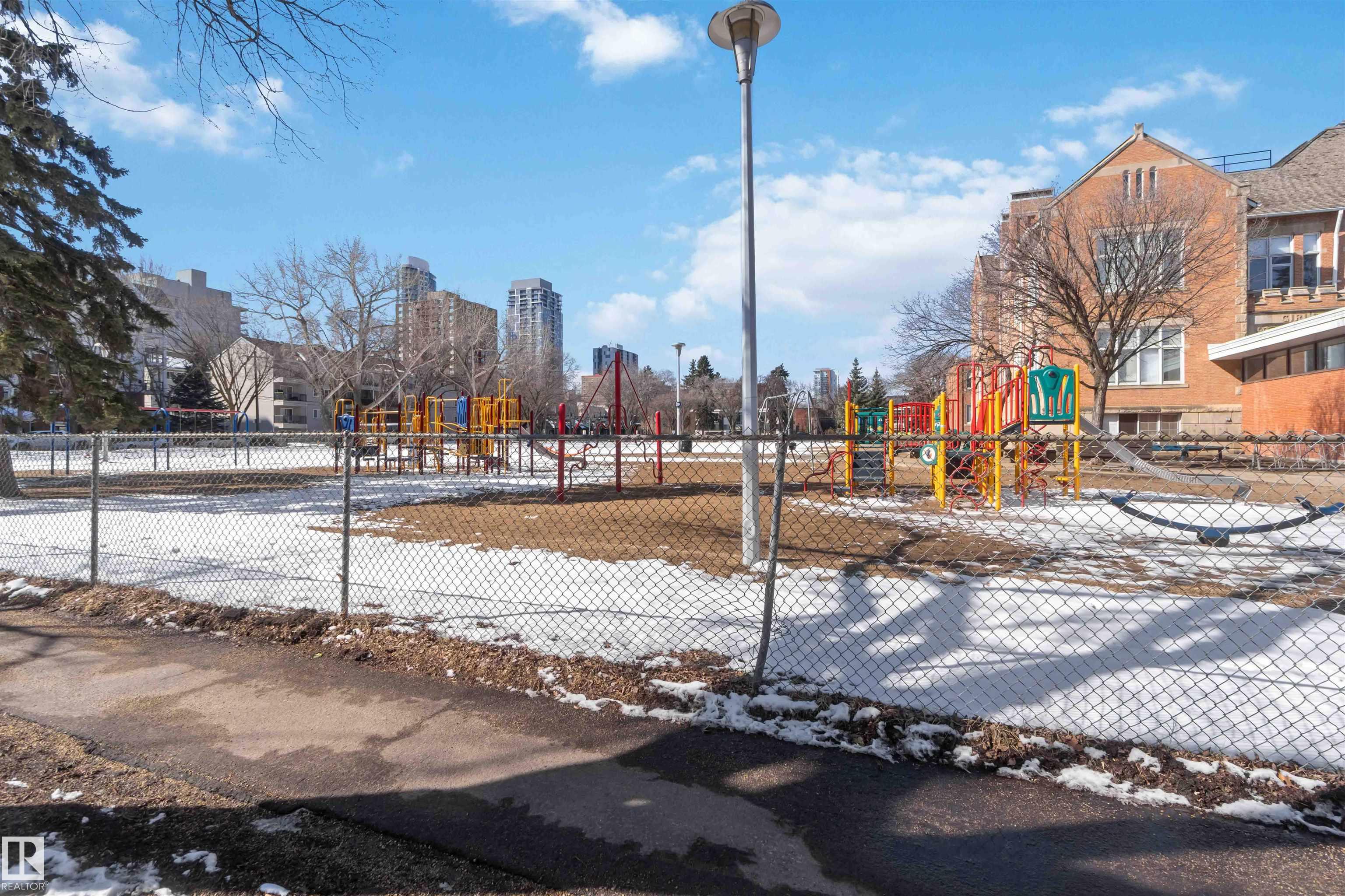 Photo 30 at 111 - 10225 117 Street NW, Wîhkwêntôwin, Edmonton