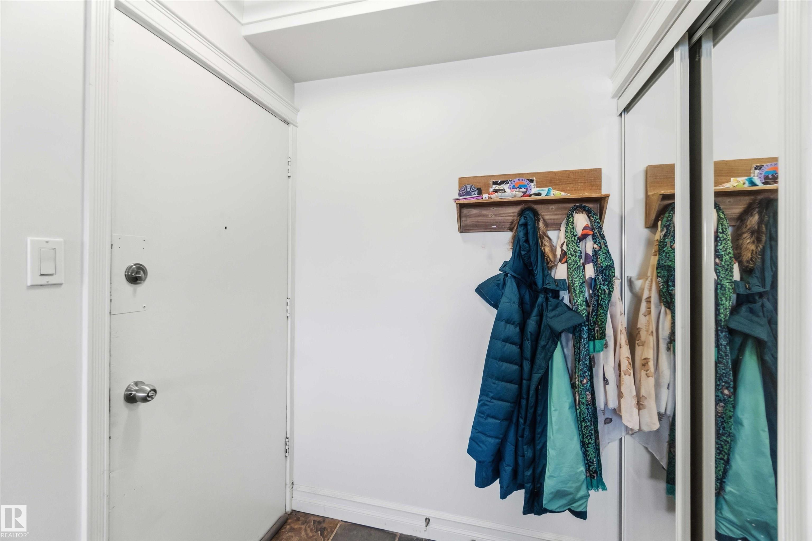 111 - 10225 117 Street NW, Wîhkwêntôwin, Edmonton