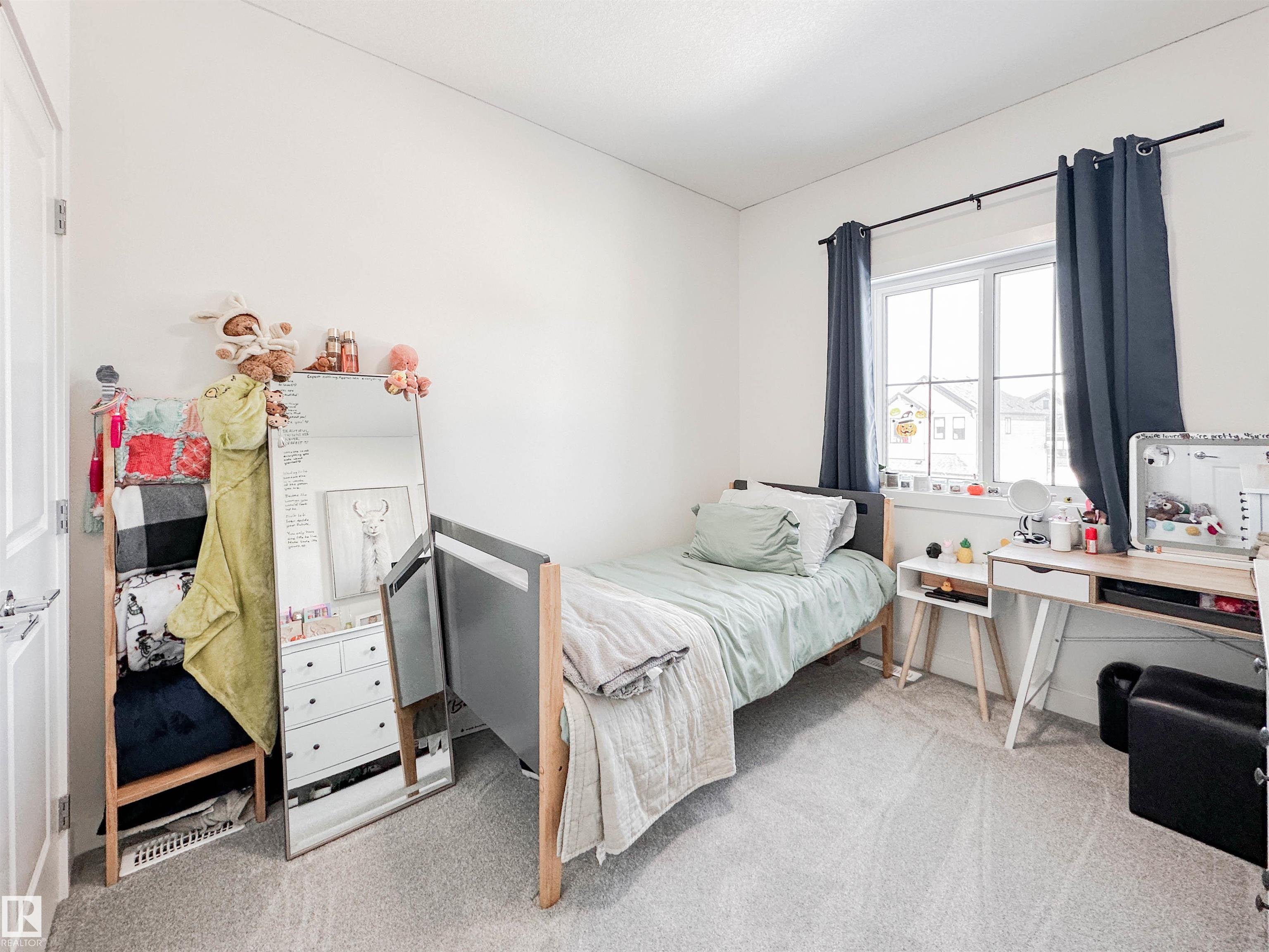 Photo 33 at 35 Chelles Wynd, Chérot, St. Albert